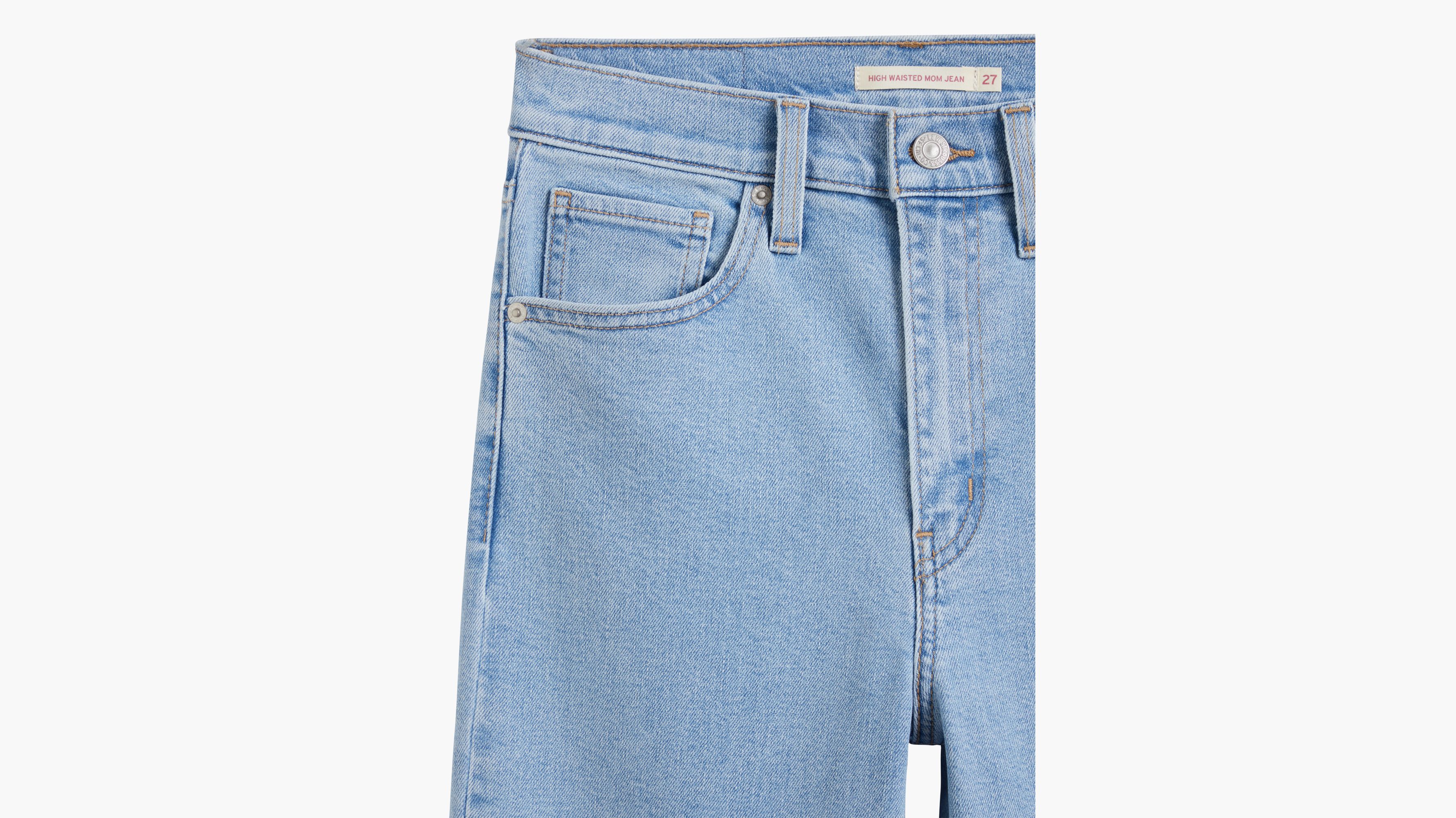 Levi's® HIGH WAISTED MOM - Denim shorts - light blue denim/light-blue denim  - Zalando.de