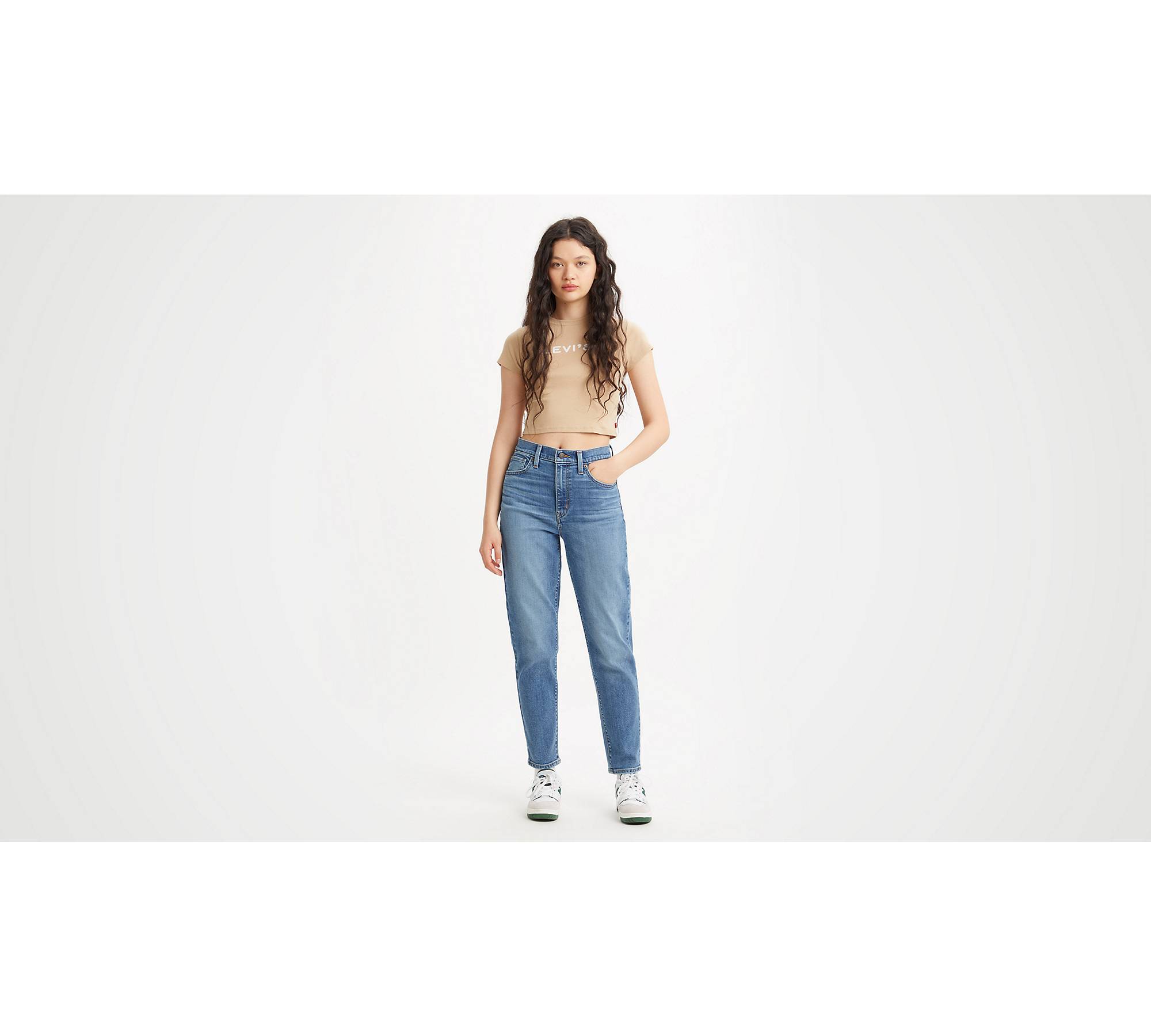 Levi's Women's High Waisted Mom Jeans, (New) Light Indigo Destructed, 24  Regular : : Clothing, Shoes & Accessories