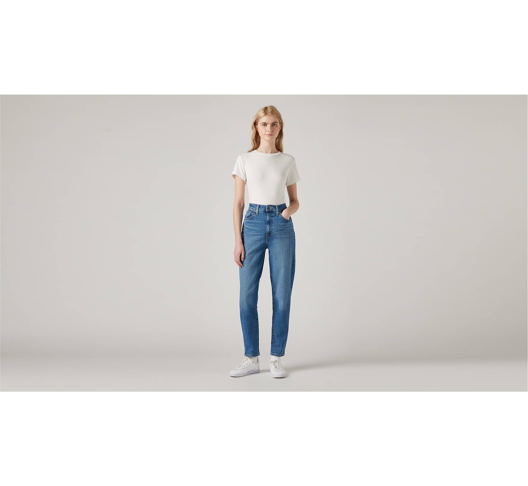 High Waisted Mom Jeans - Blue | Levi's® AT