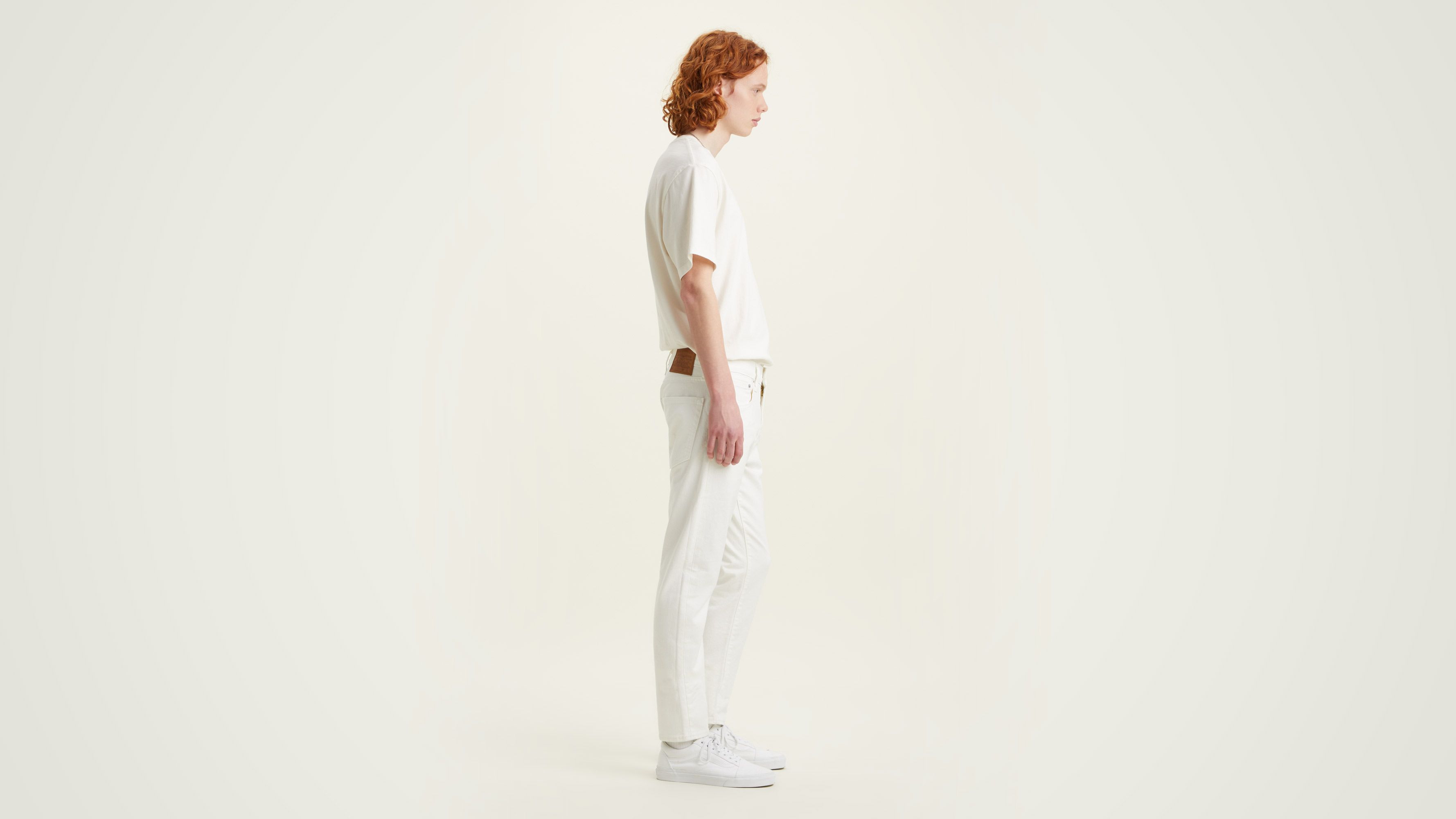 512™ Slim Tapered Jeans - White | Levi's® GB
