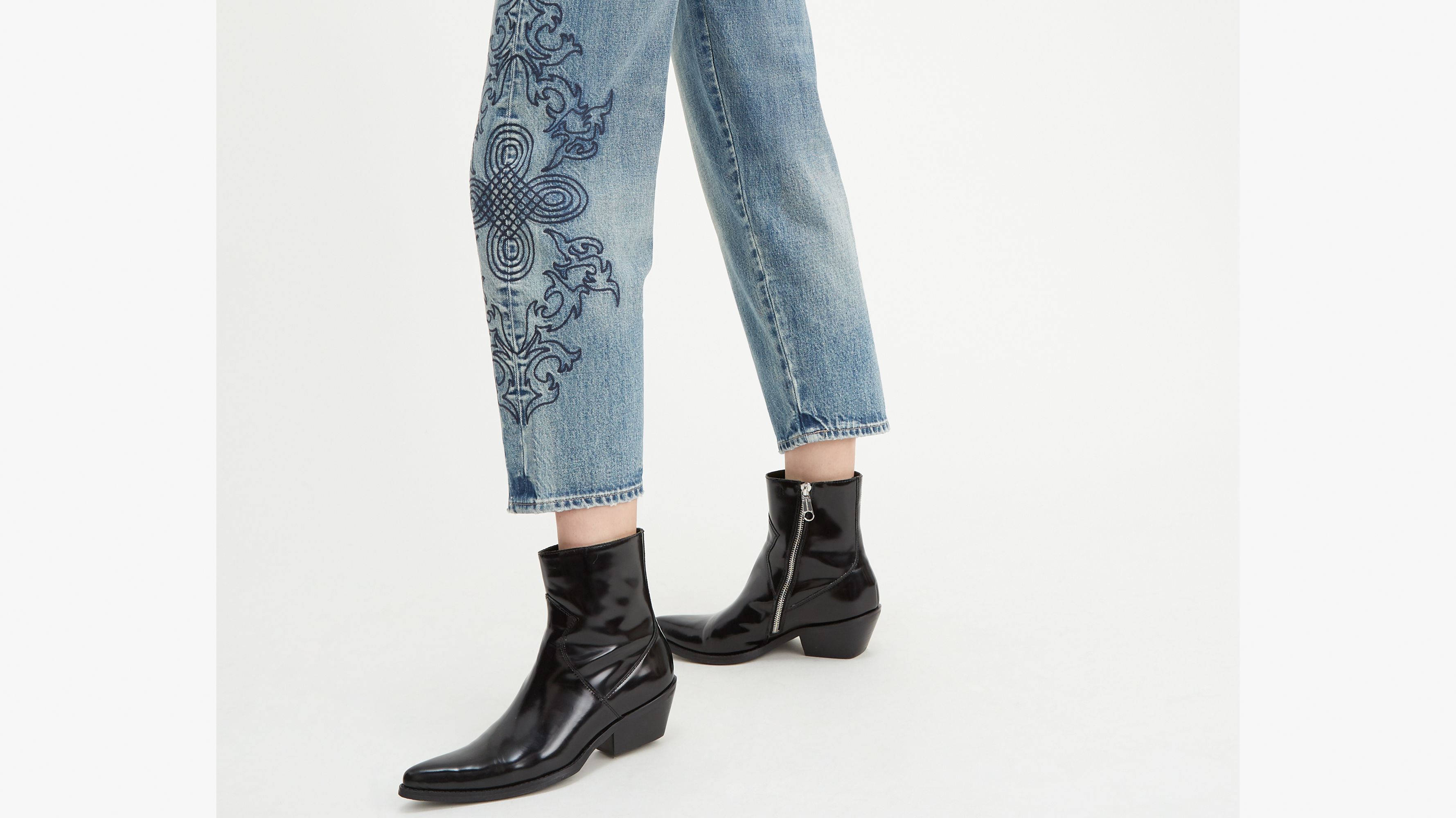 Embroidered Barrel Women's Jeans 5