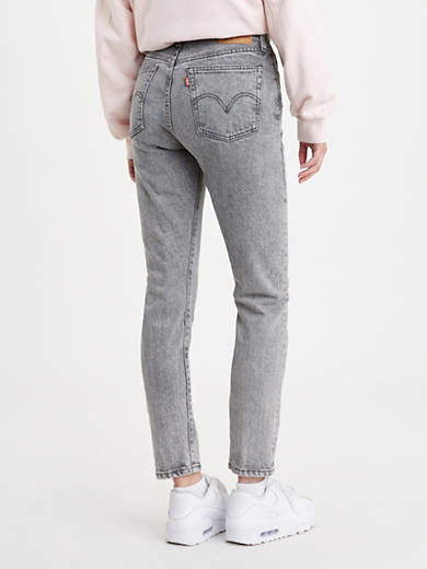 Introducir 68+ imagen women’s gray levis jeans