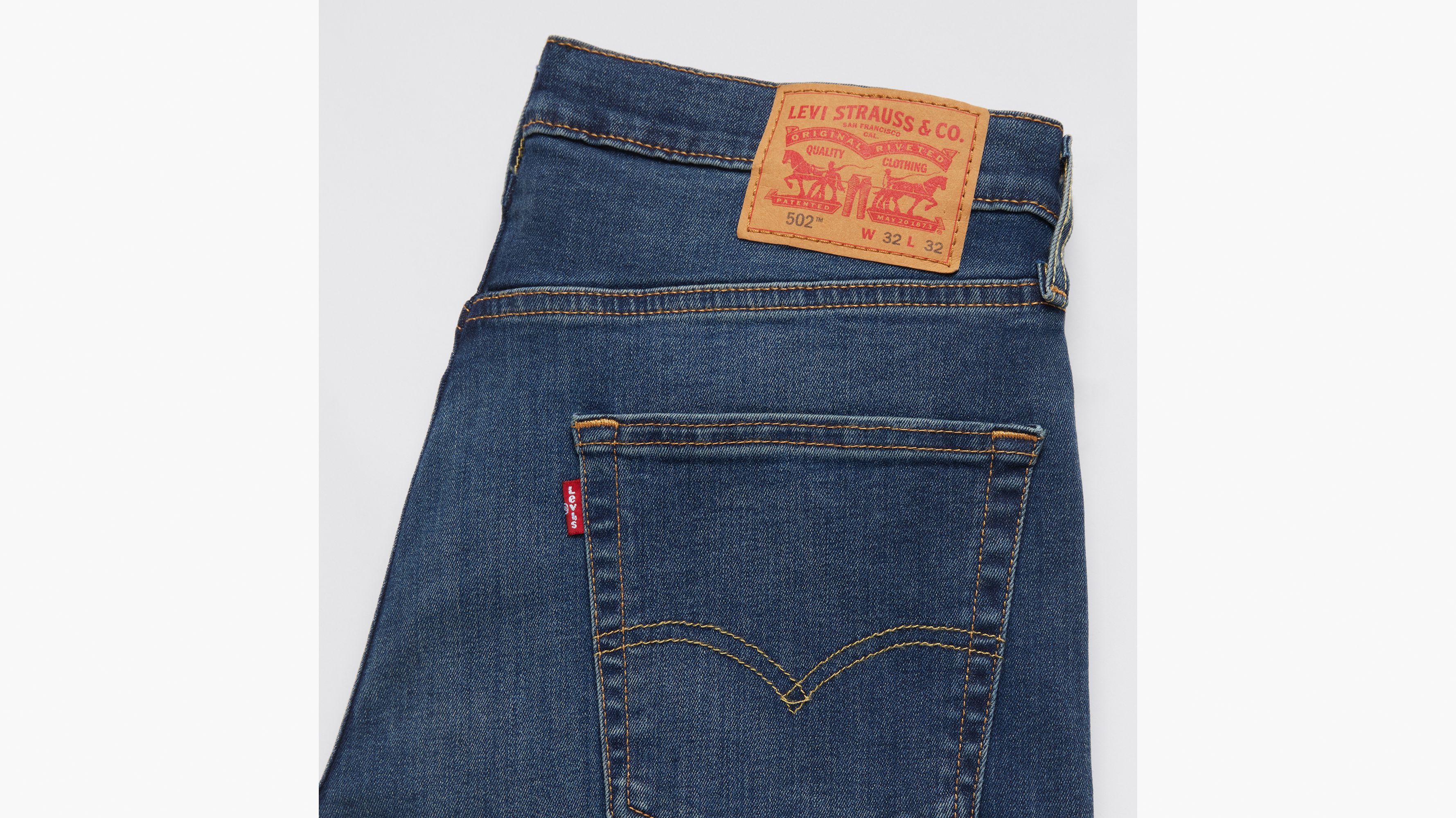 Levis taille 32 hot sale