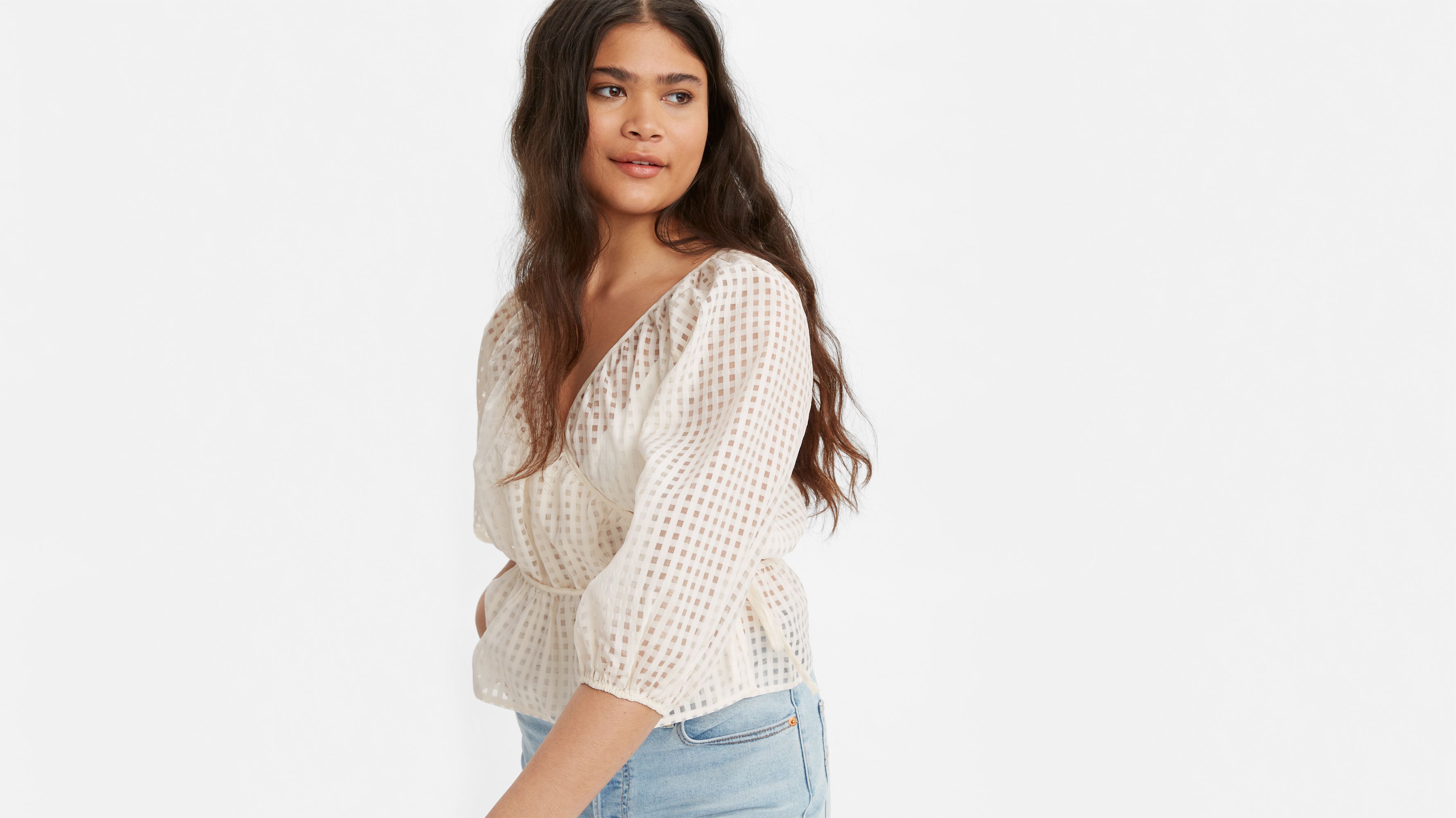 levis white blouse