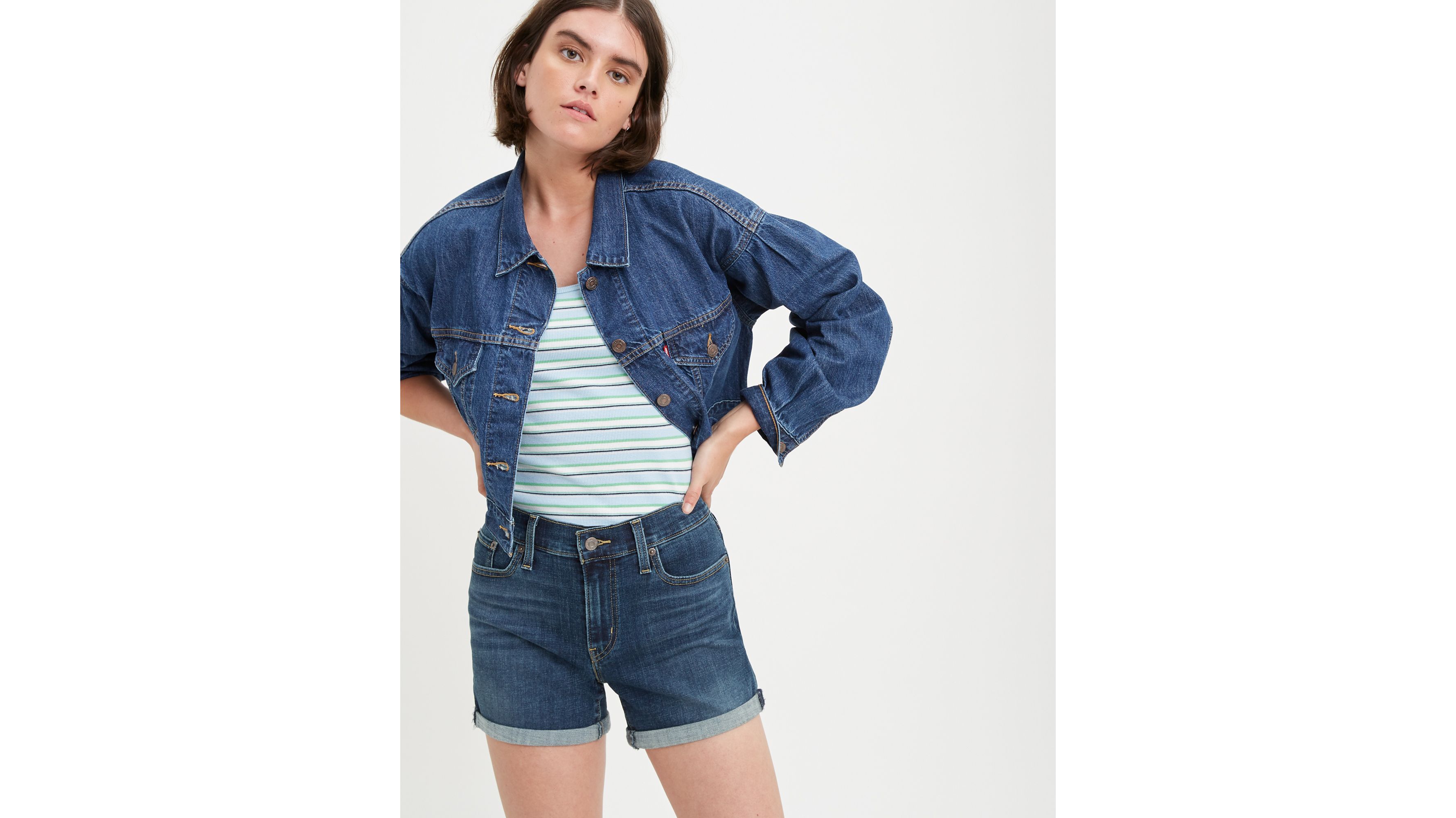 Introducir 62+ imagen levi’s women’s mid length shorts