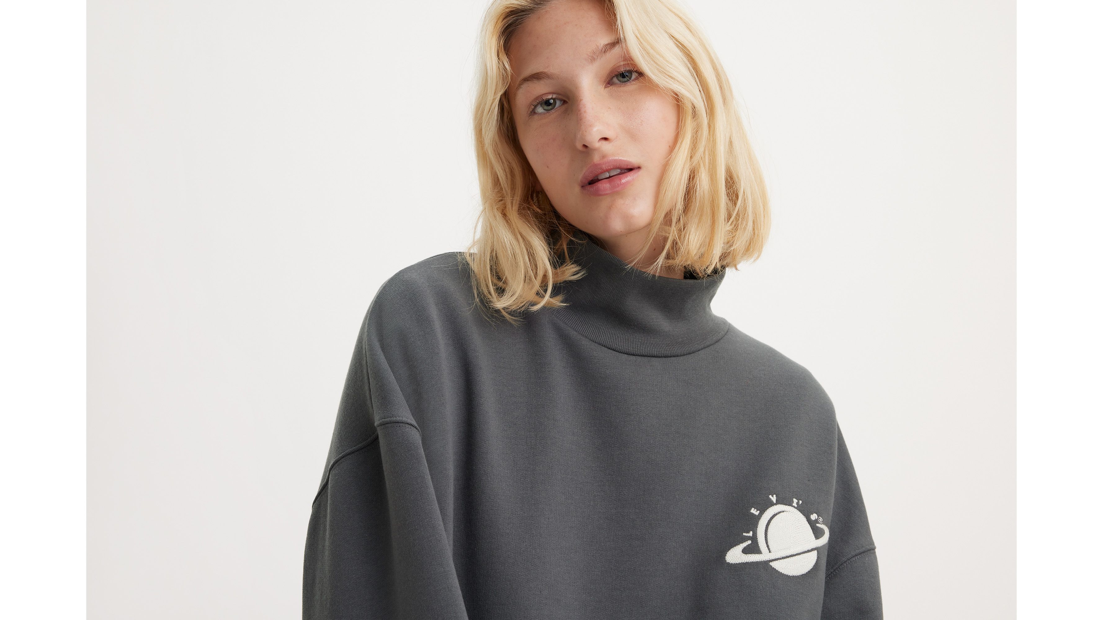 Graphic Gardenia Mockneck Sweatshirt - Grey | Levi's® US