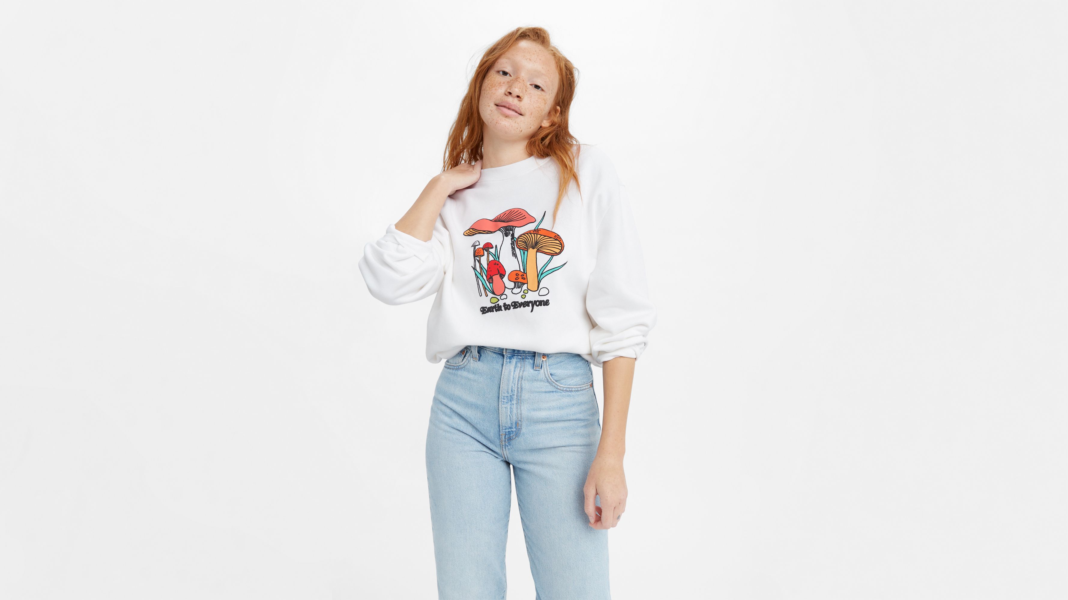 levi's graphic sweatshirt