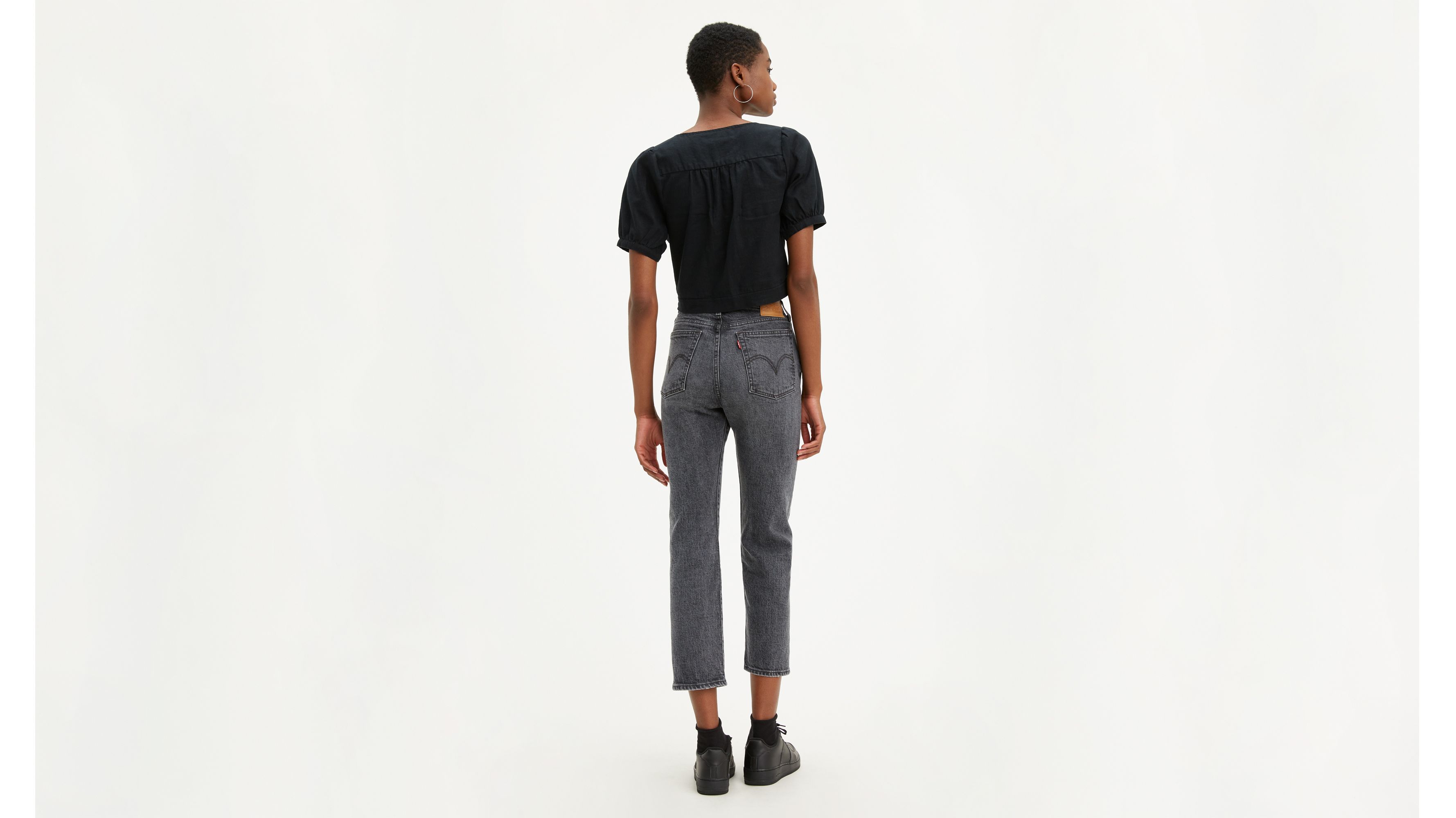 black levis wedgie jeans