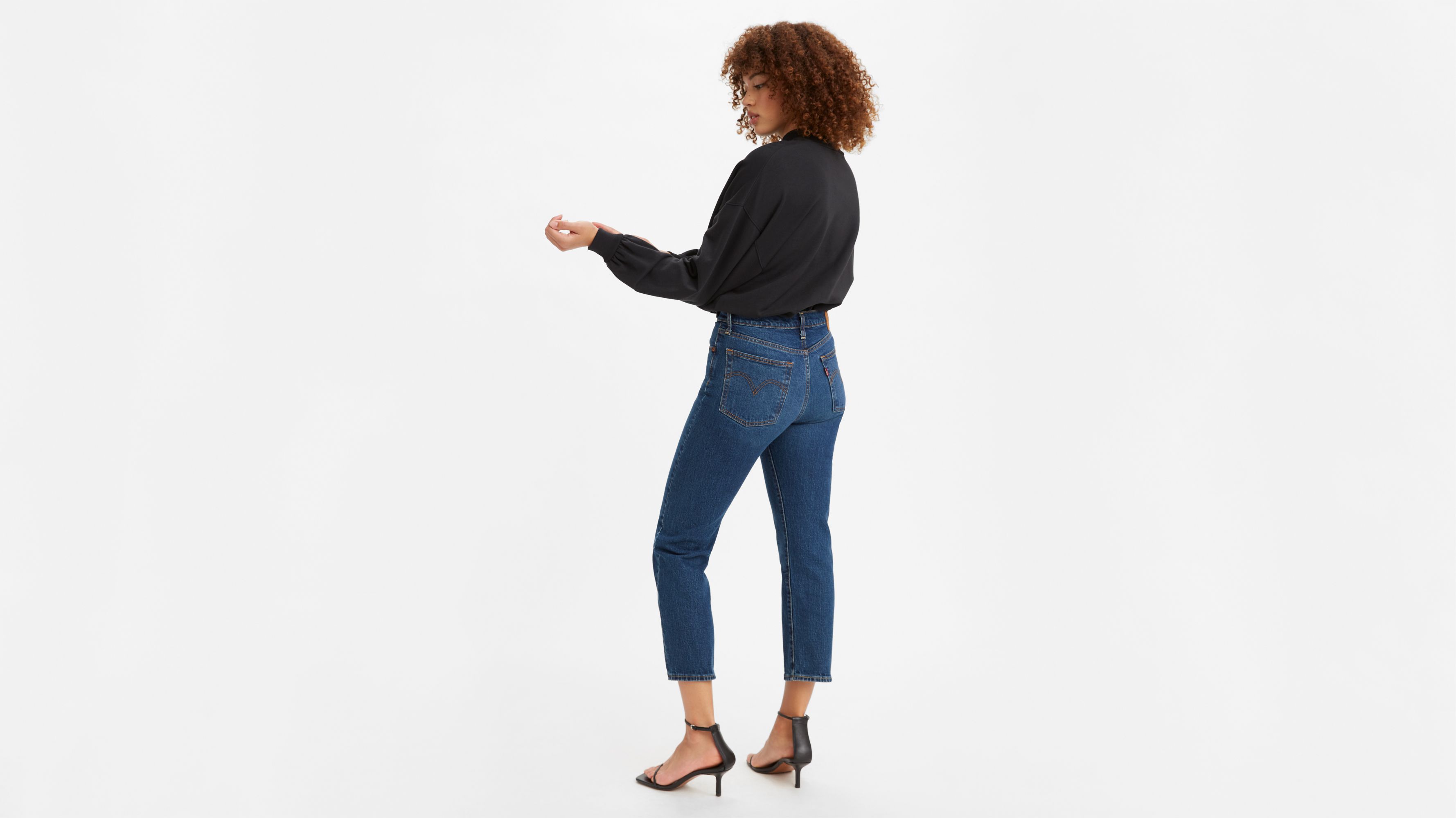 Introducir 42+ imagen levi’s wedgie dark wash