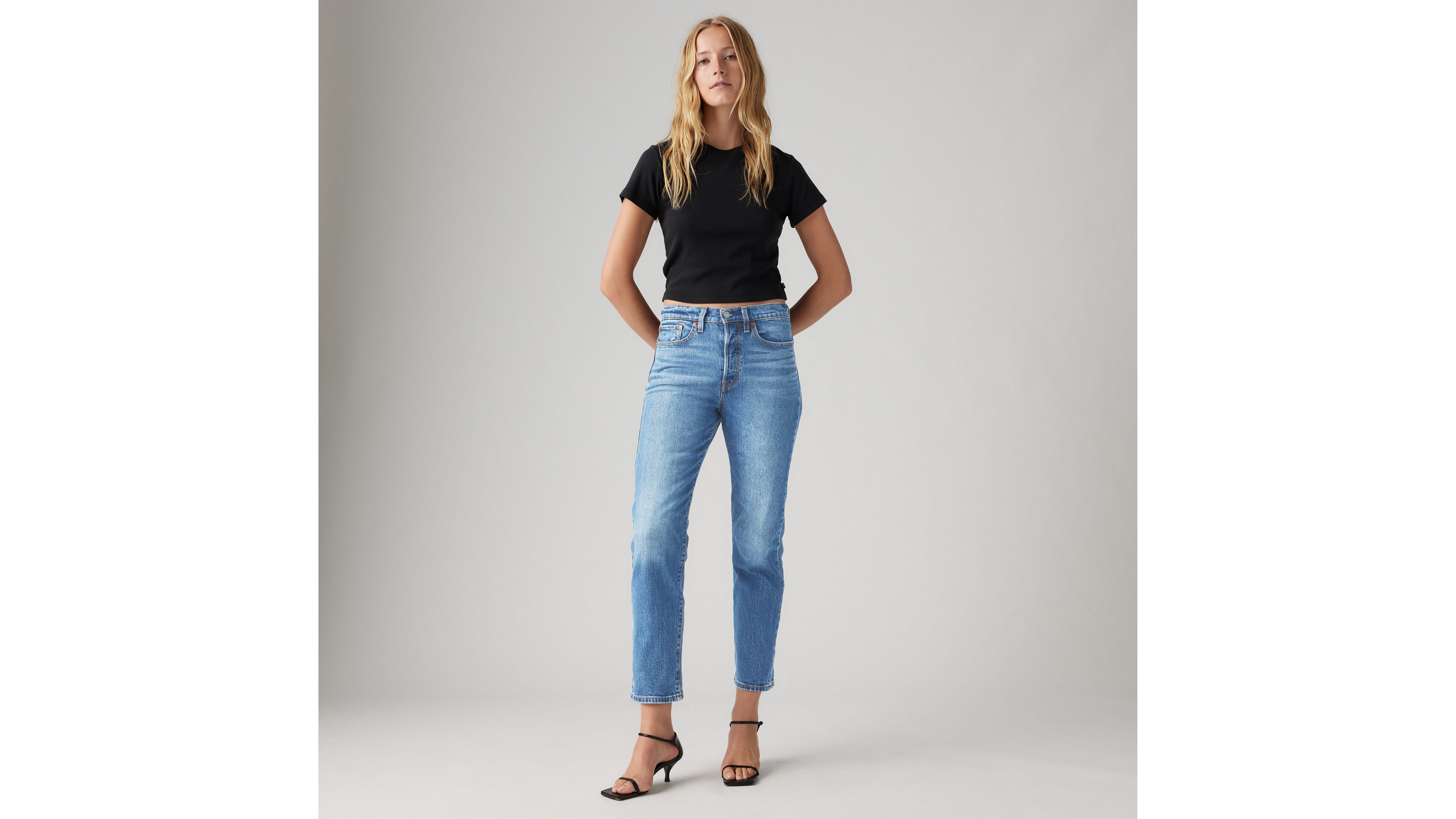 Levi's Women's Premium Wedgie Straight Jeans, (New) in The Clouds, 23 :  : Clothing, Shoes & Accessories