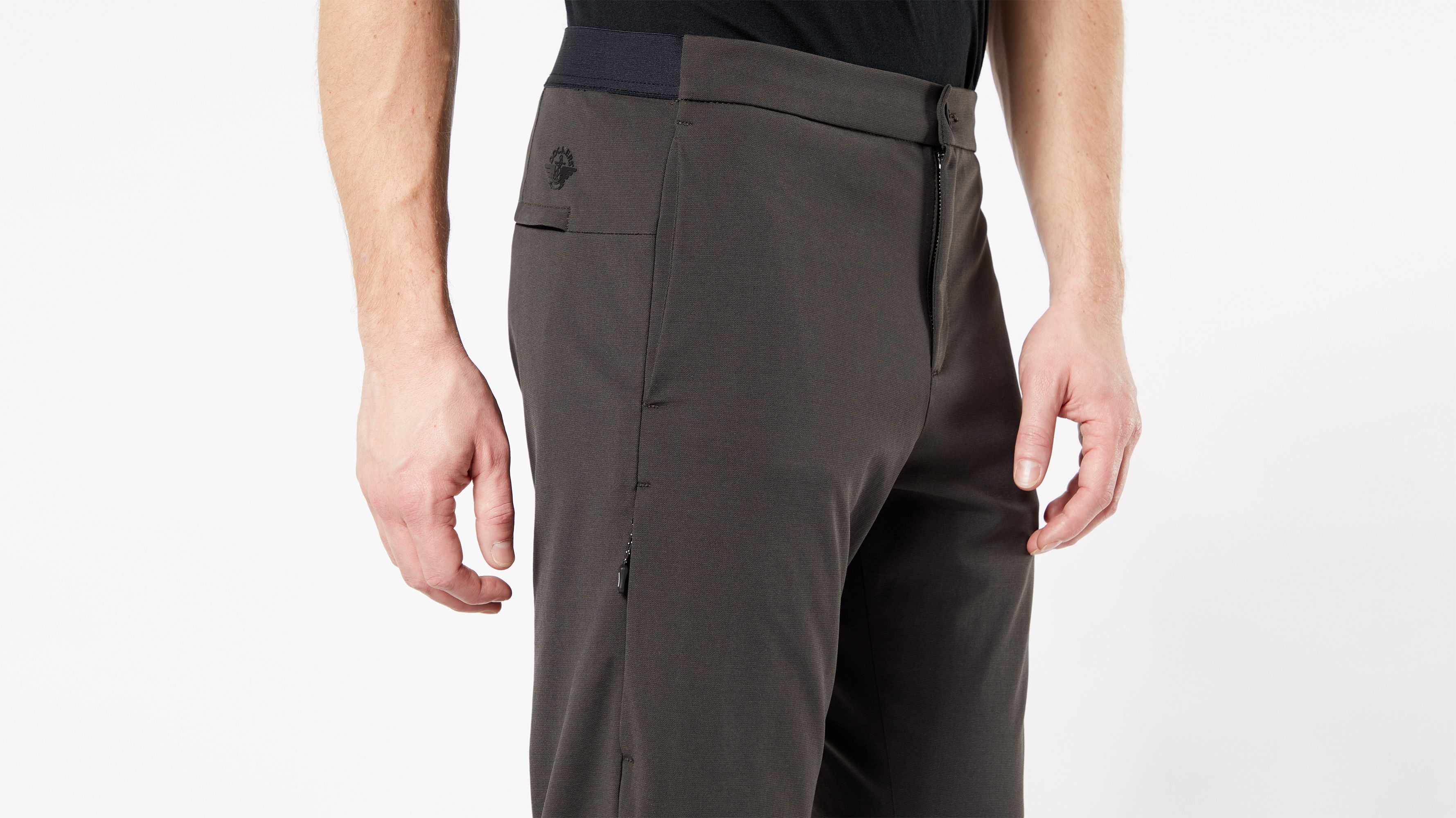 dockers hybrid tech chino