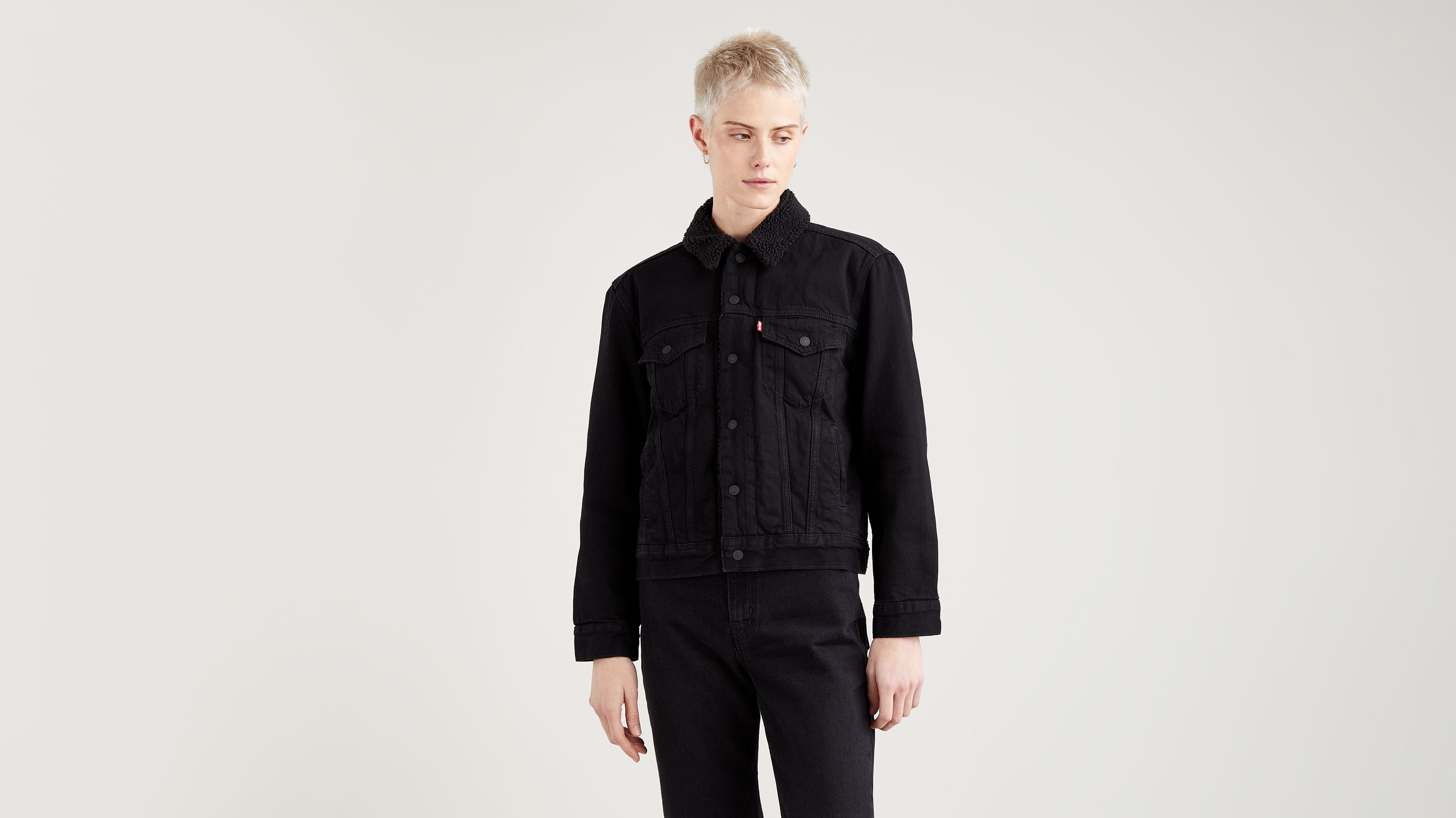 Ex-boyfriend Sherpa Trucker Jacket - Black | Levi's® HU