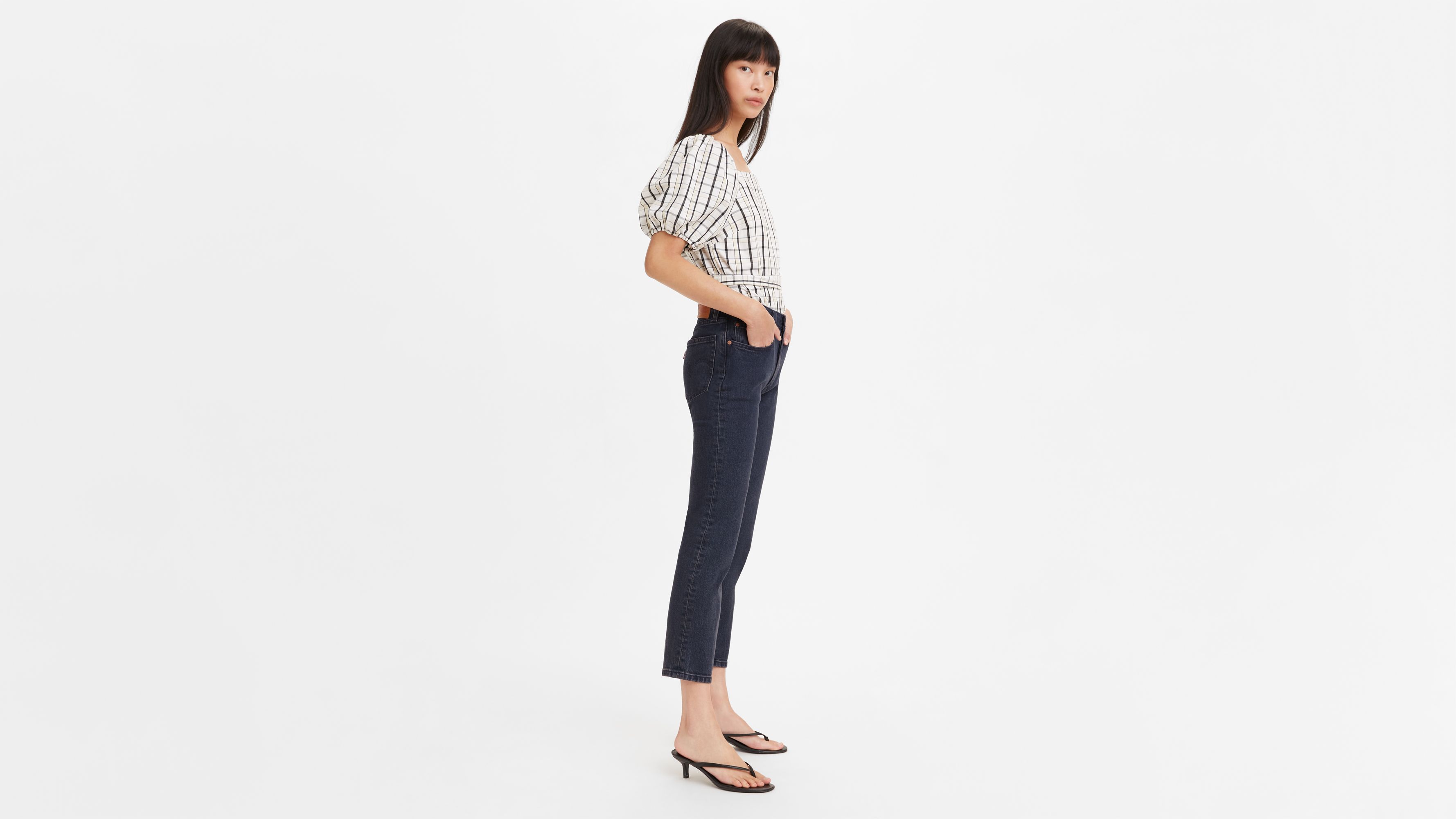 501® Original Cropped Women's Jeans 2