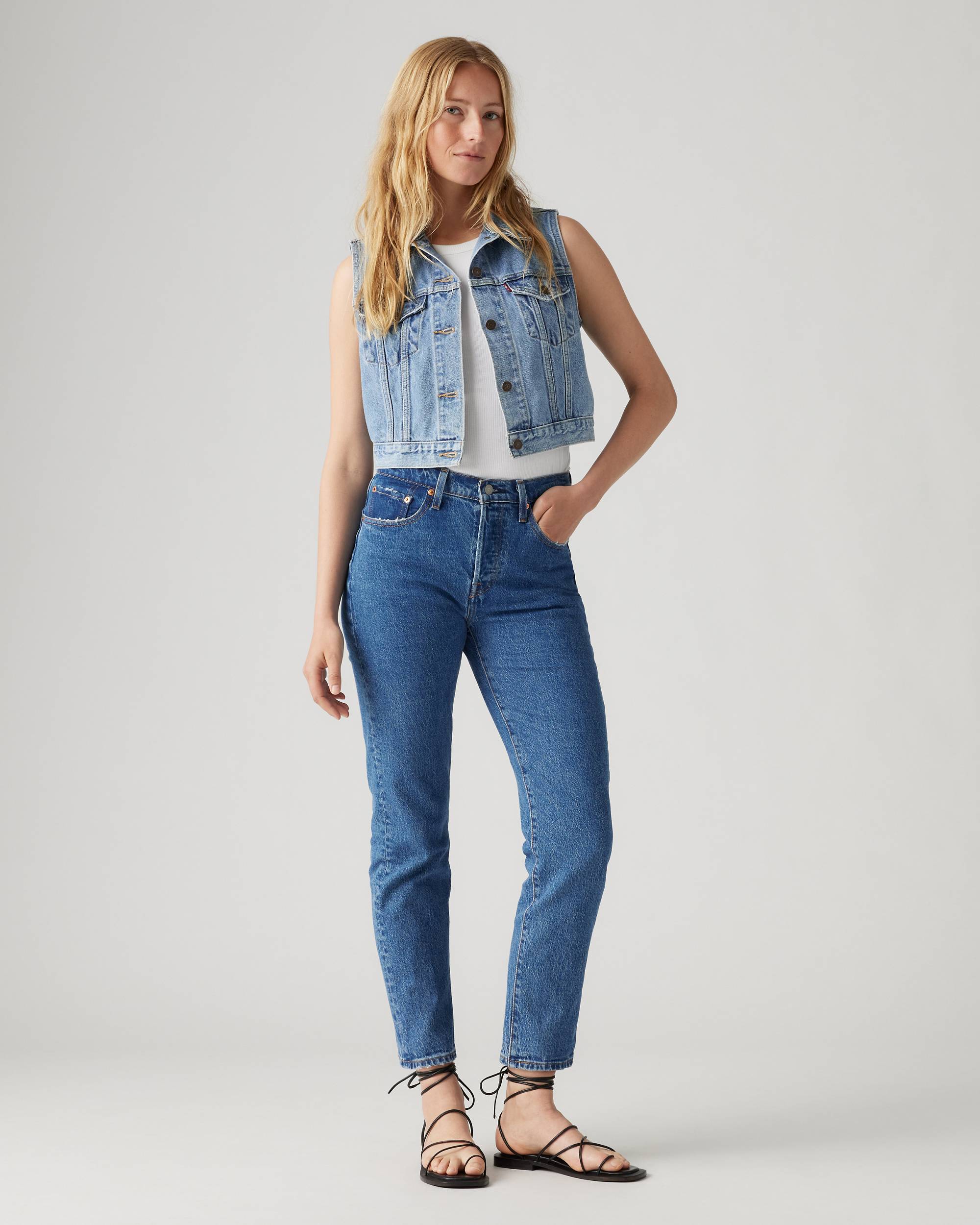 501® Original Cropped Women's Jeans - Medium Wash | Levi's® US 501® Original Cropped Women's Jeans - Medium Wash | Levi's® US