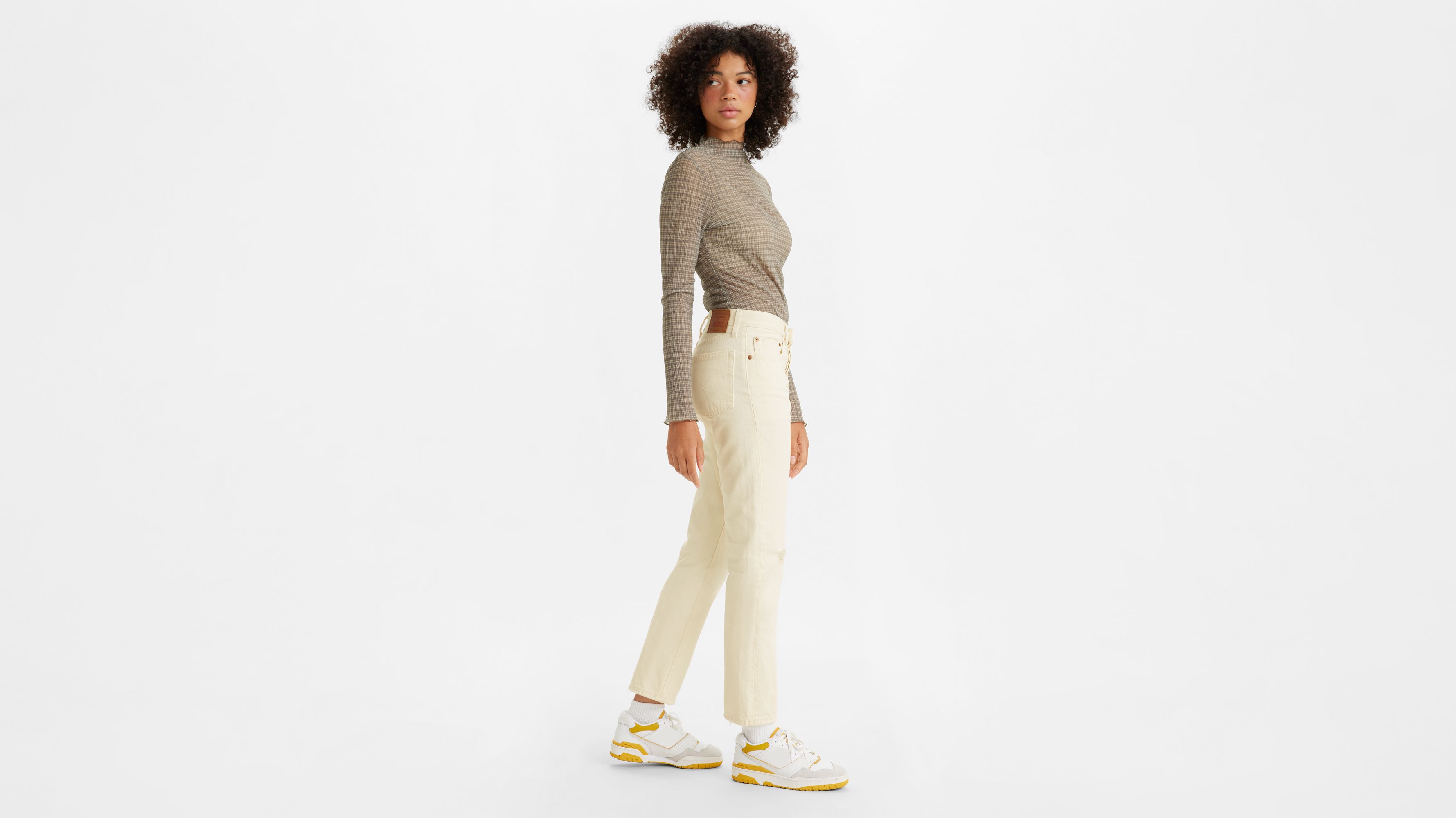 Levis 501 deals crop jeans white