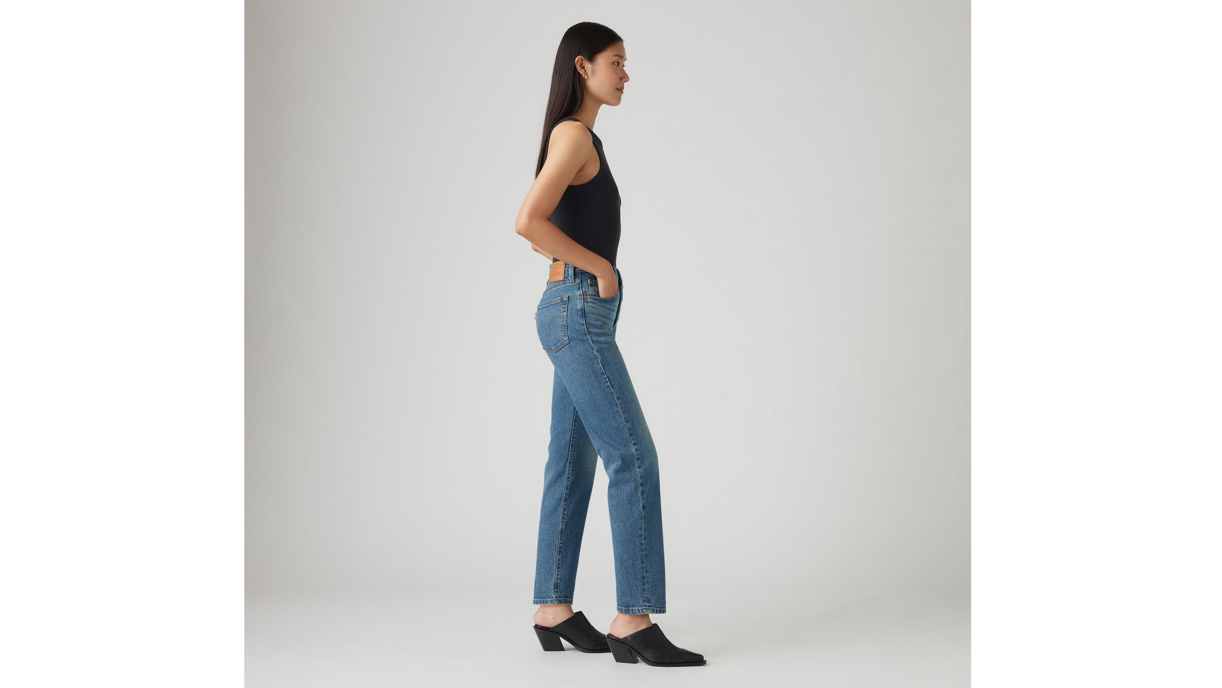 Levi's Women's Classic Straight Jean 39250-0001