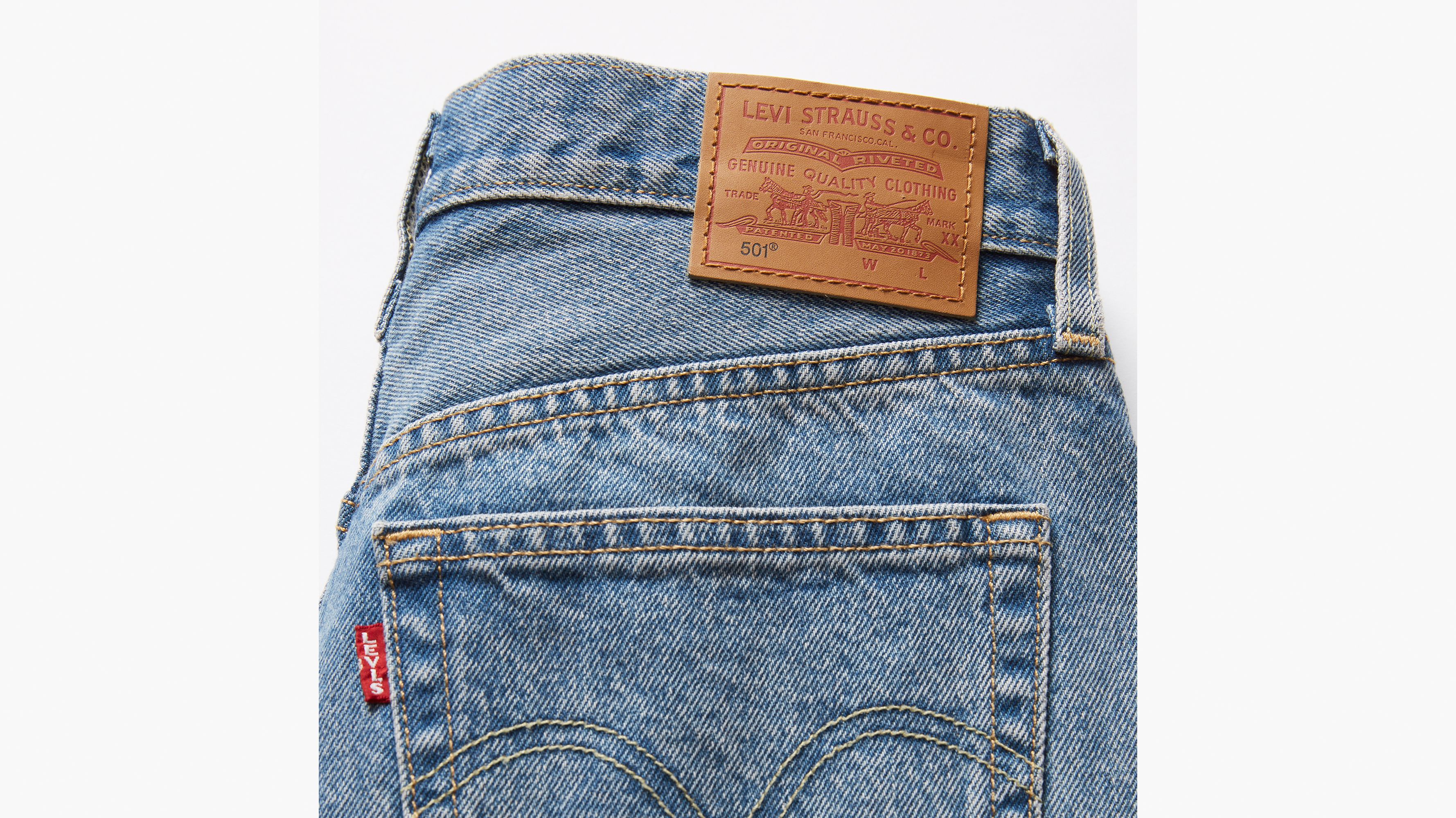 501® Levi's® Crop Jeans