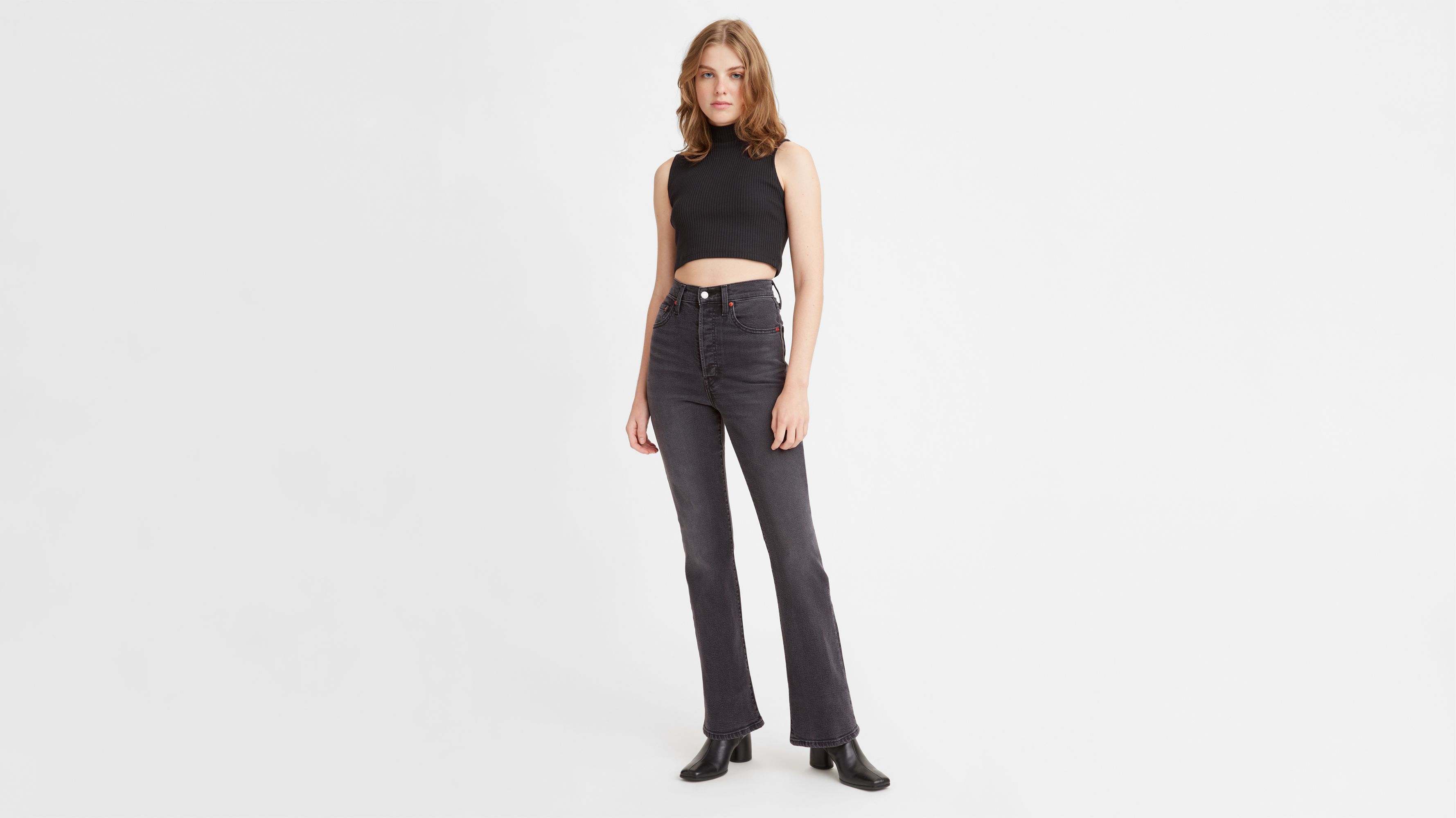 Stradivarius capri pants in black