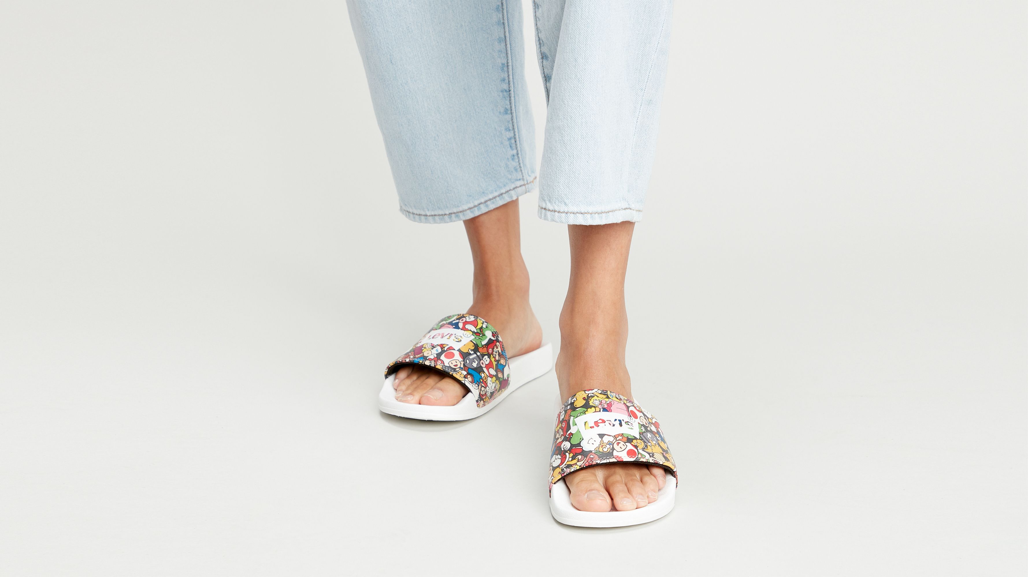 levis sliders womens