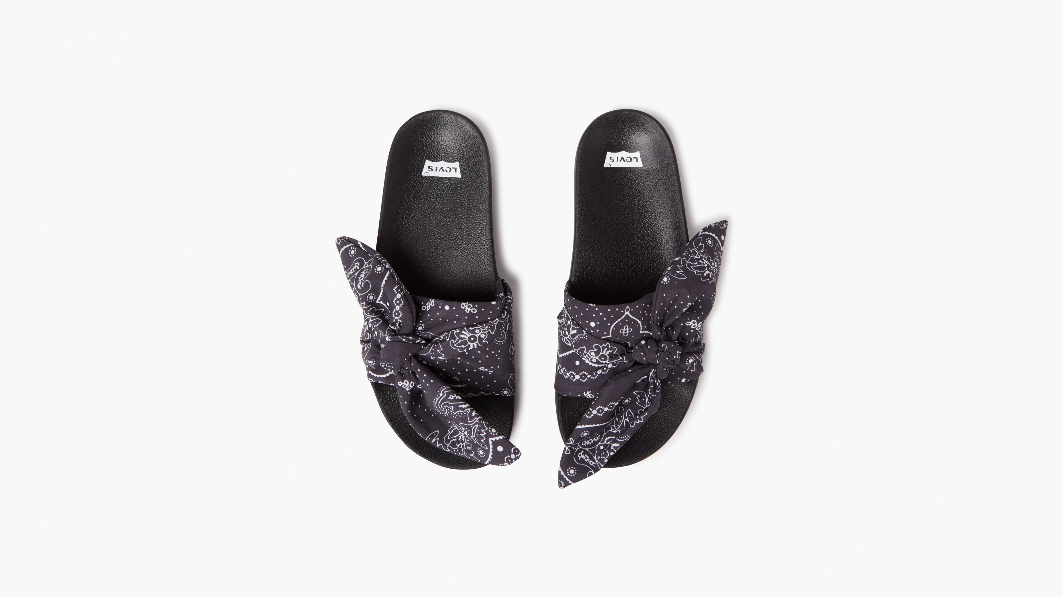levis sliders