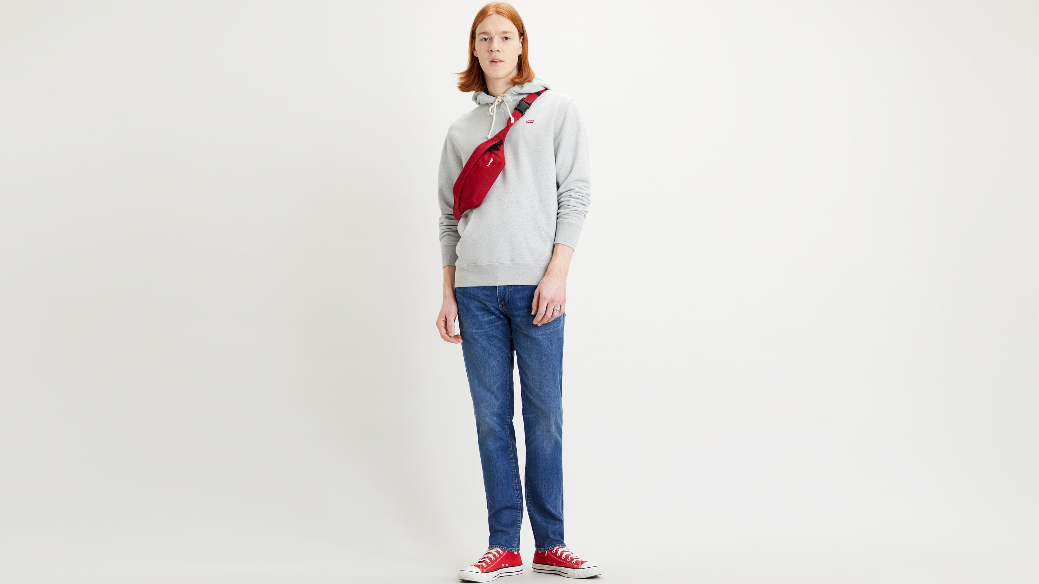 Medium Embroidered Banana Sling Bag - Red | Levi's® FR