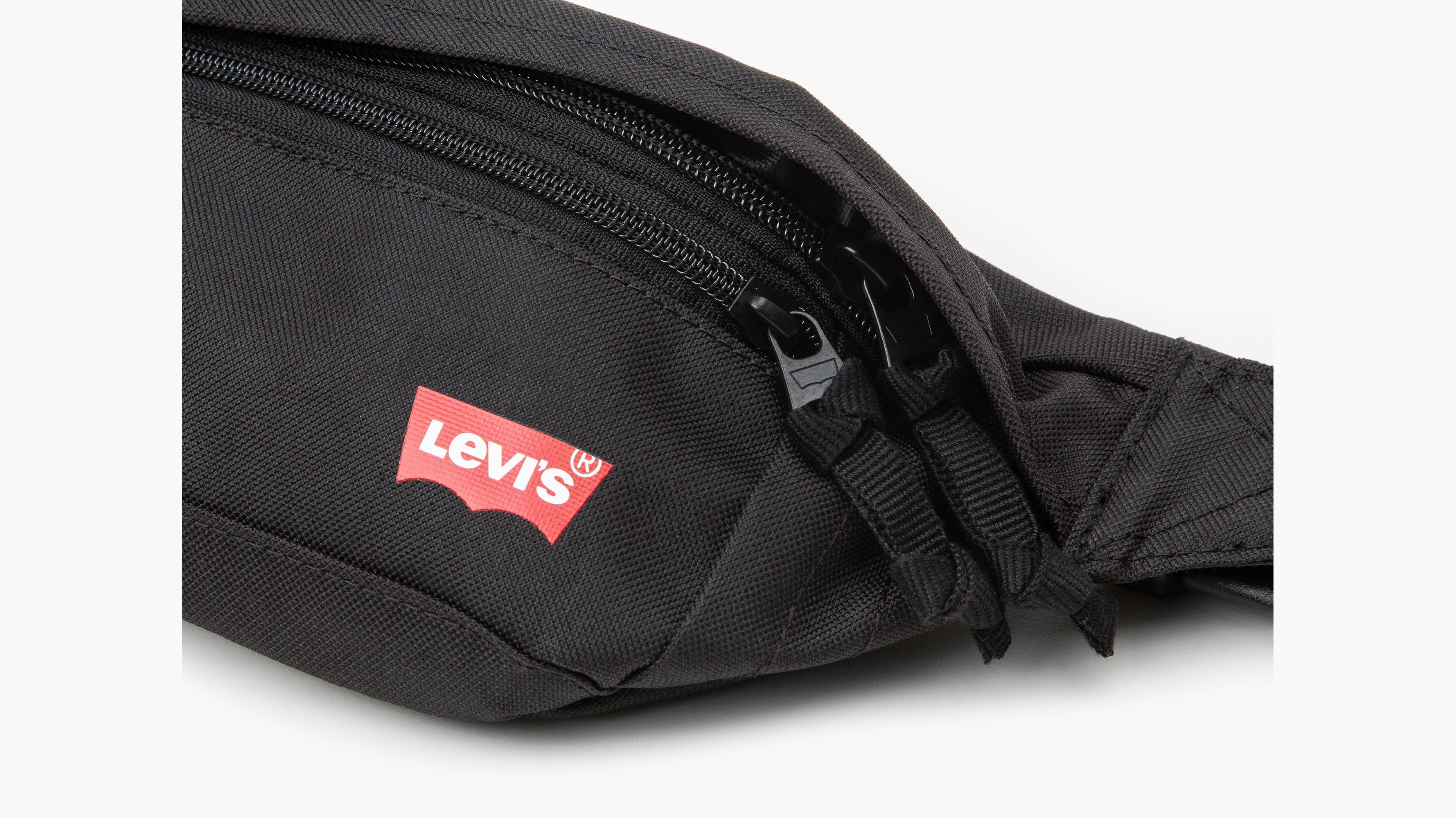 Banana sling store bag levis