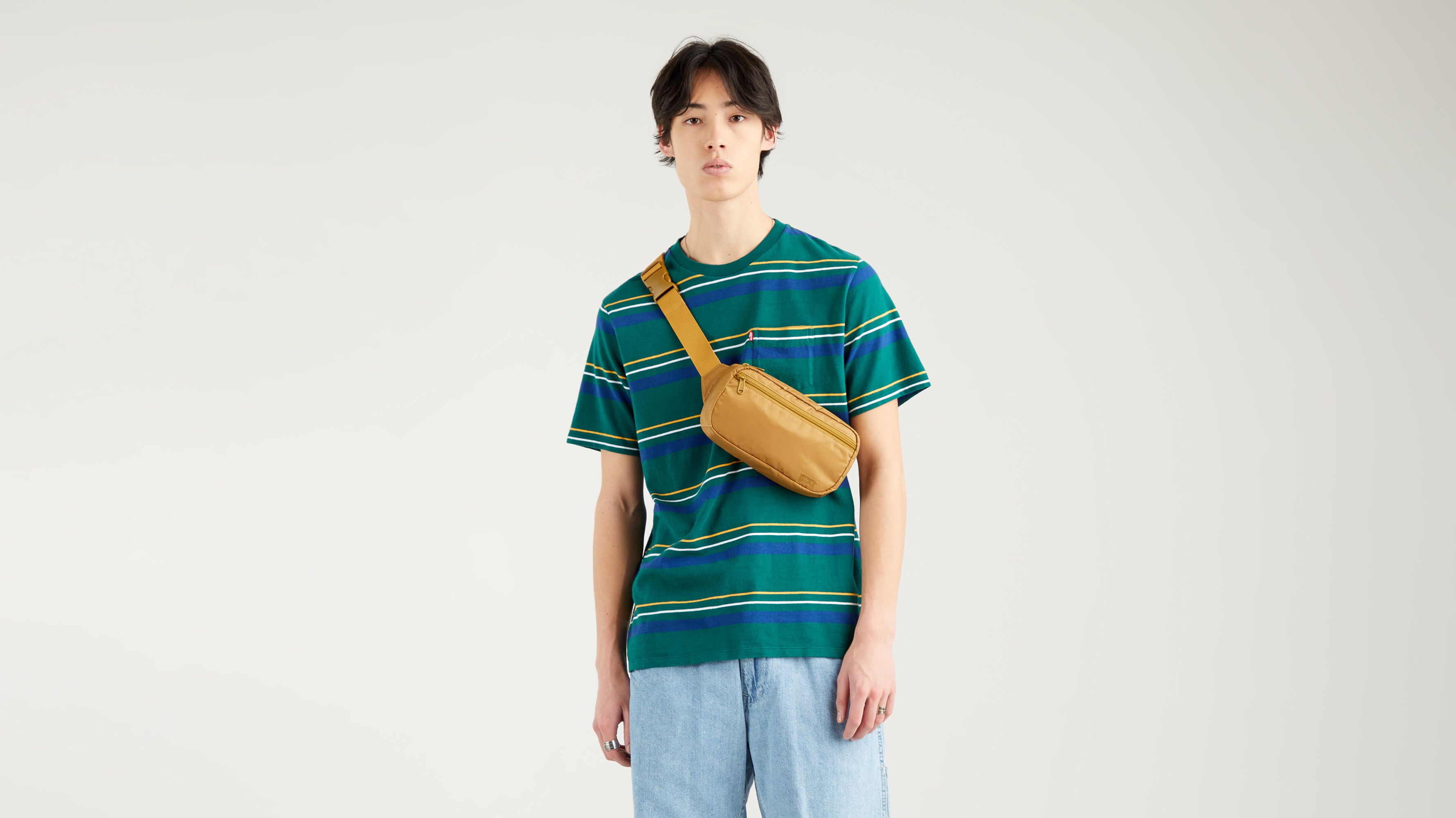 Medium Banana Sling Bag