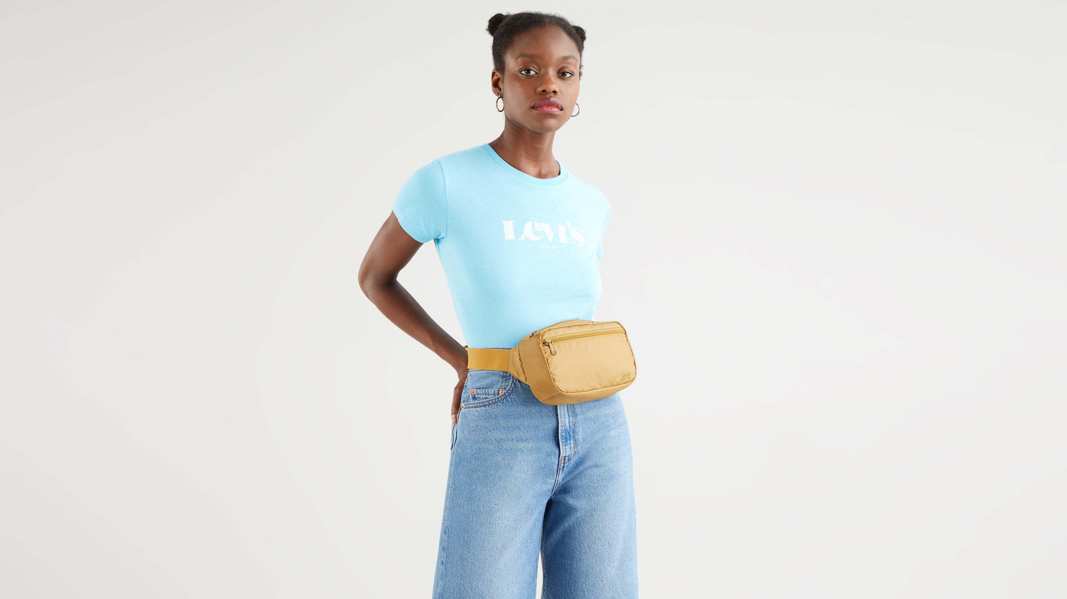 Banana sling on sale bag levis