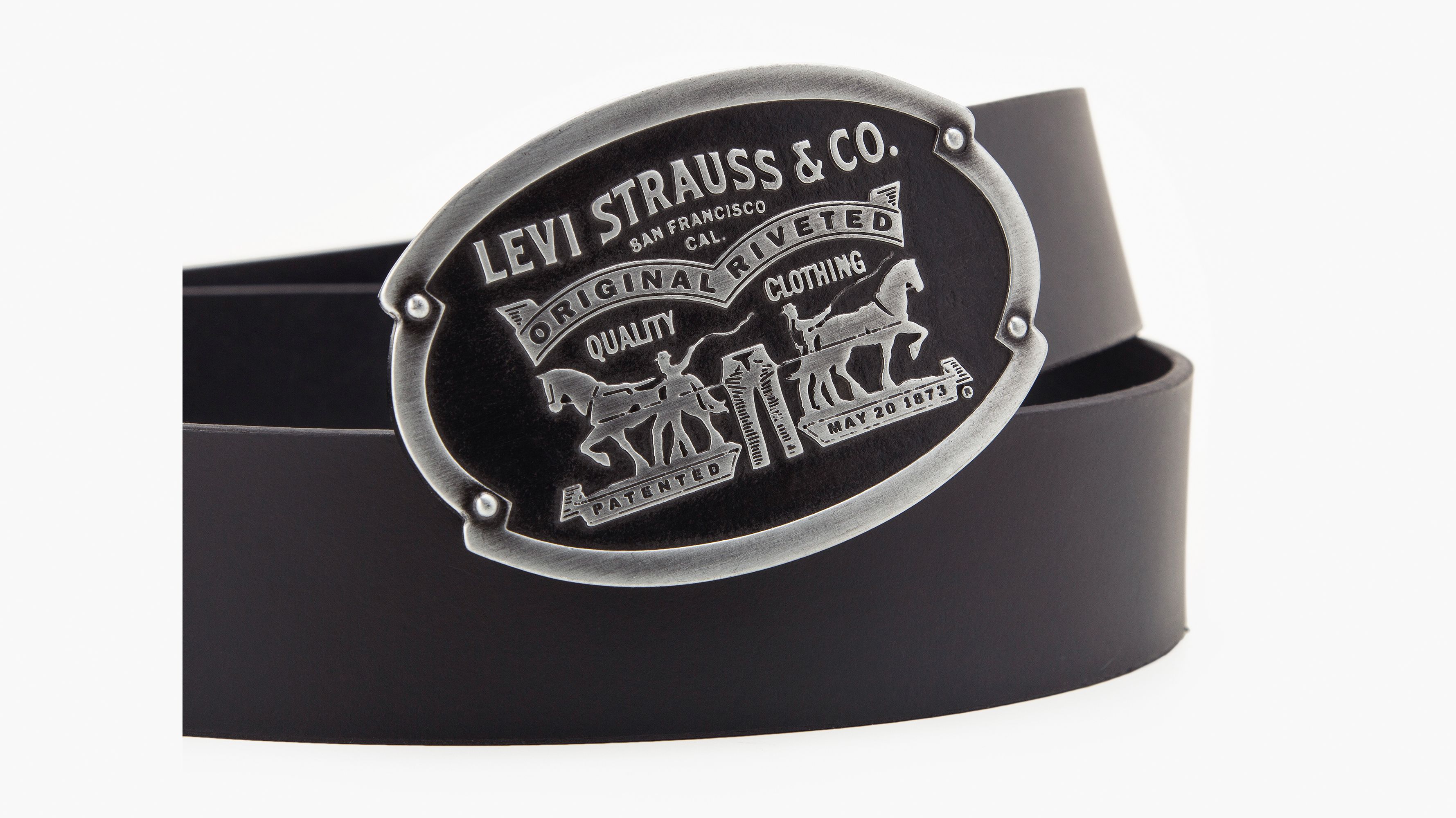 Levi's men's leather belt with plaque clearance buckle