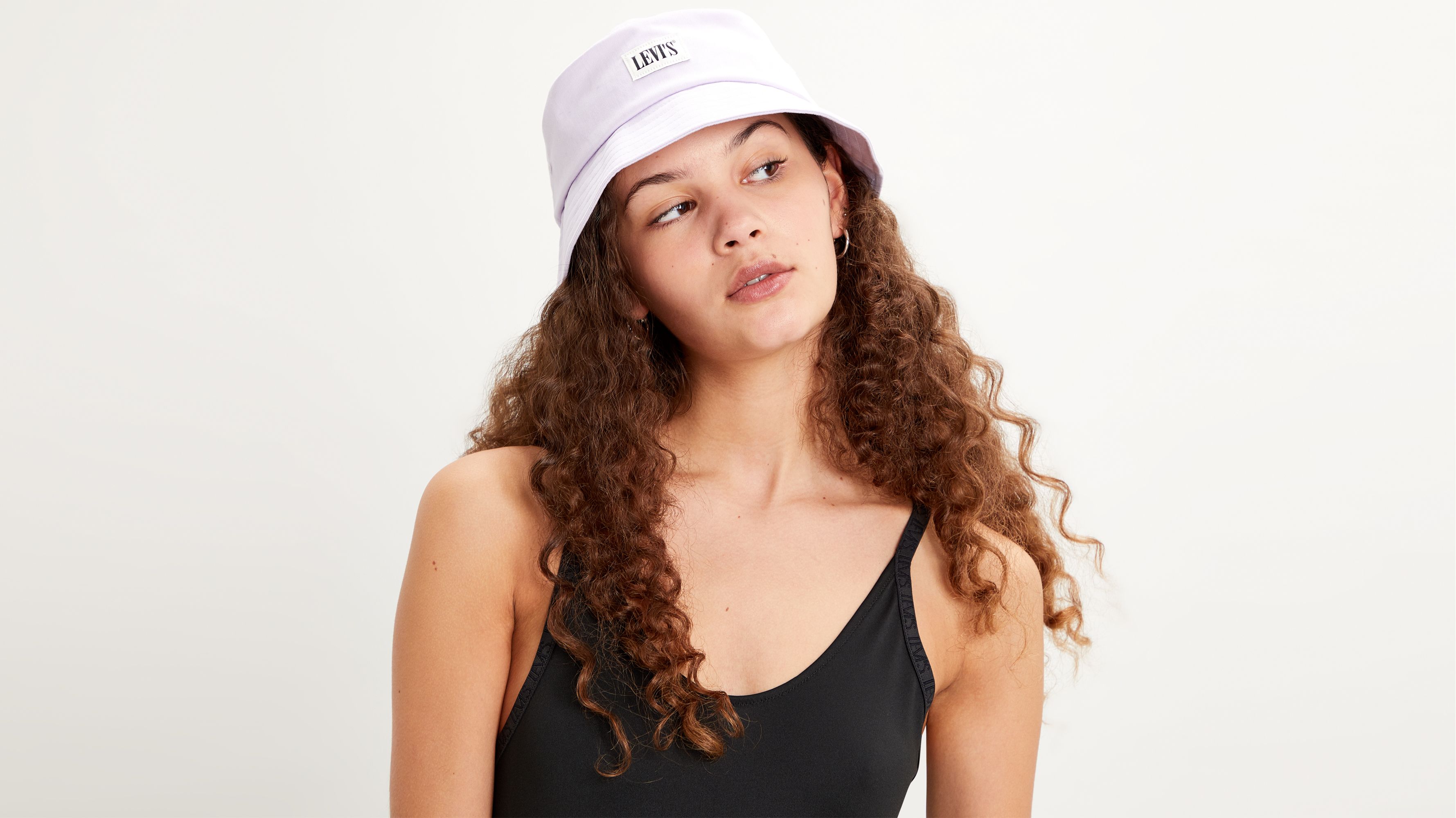 Reversible Serif Bucket Hat 3