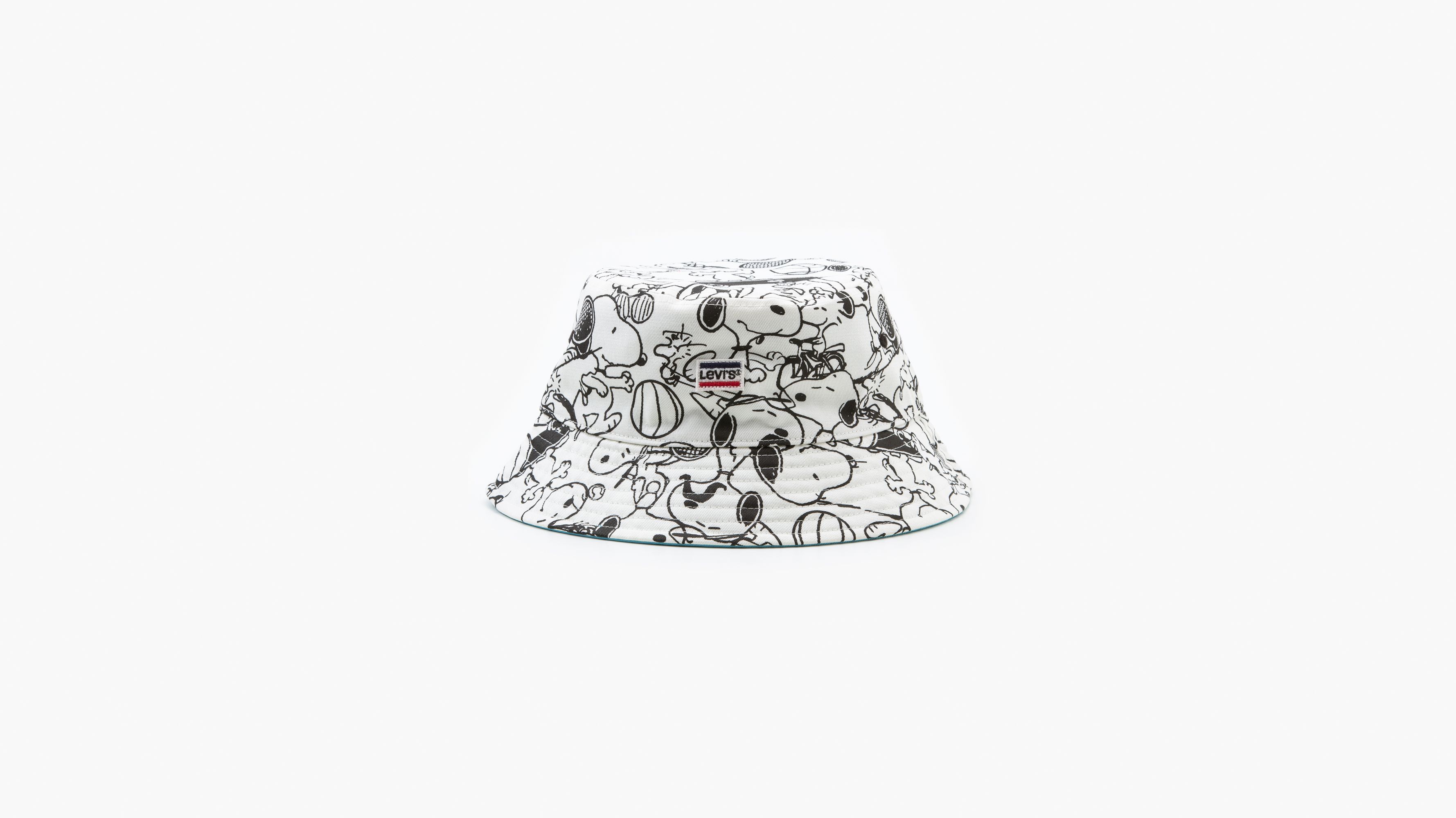 levis snoopy hat