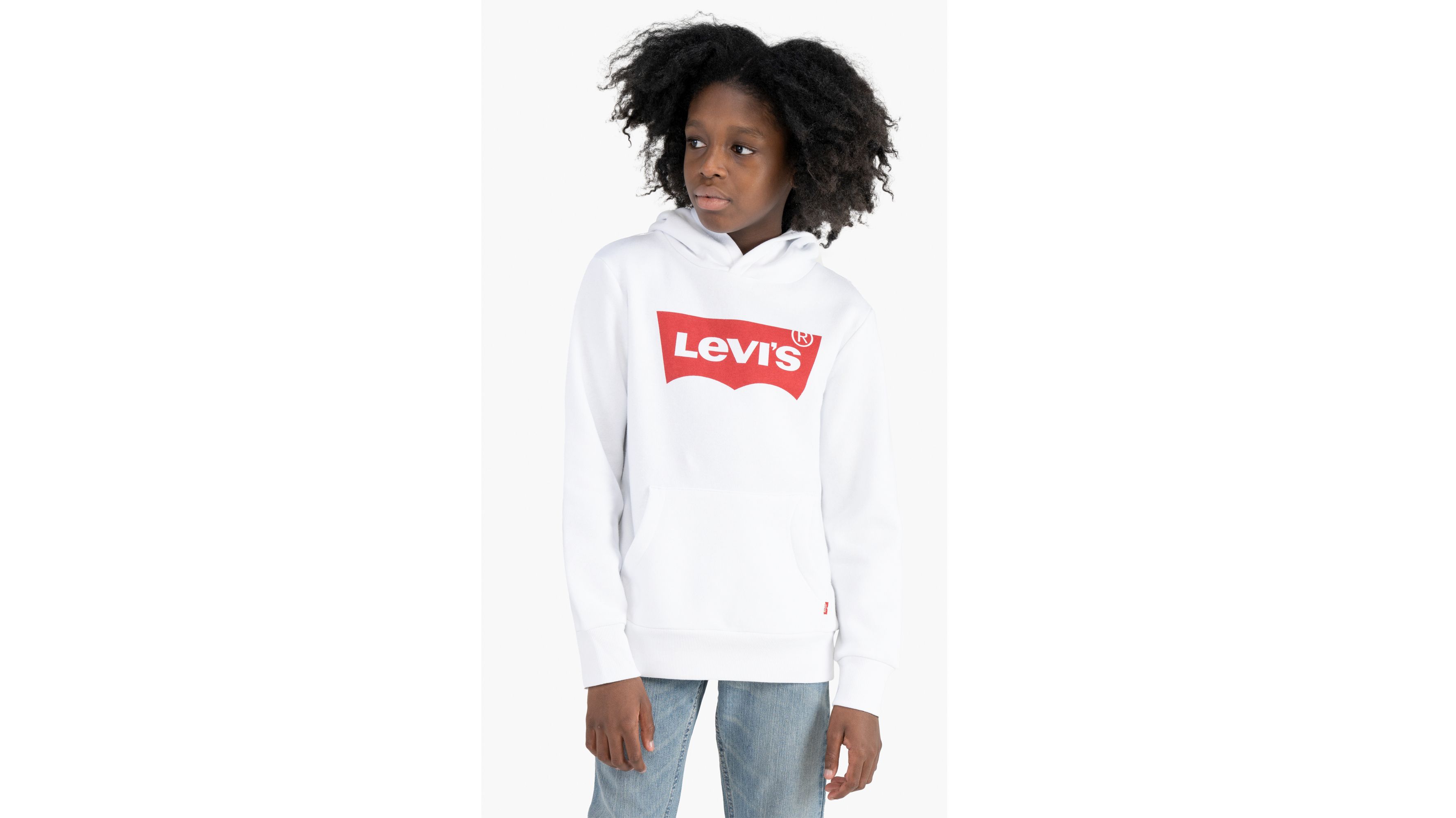 levis white sweatshirt