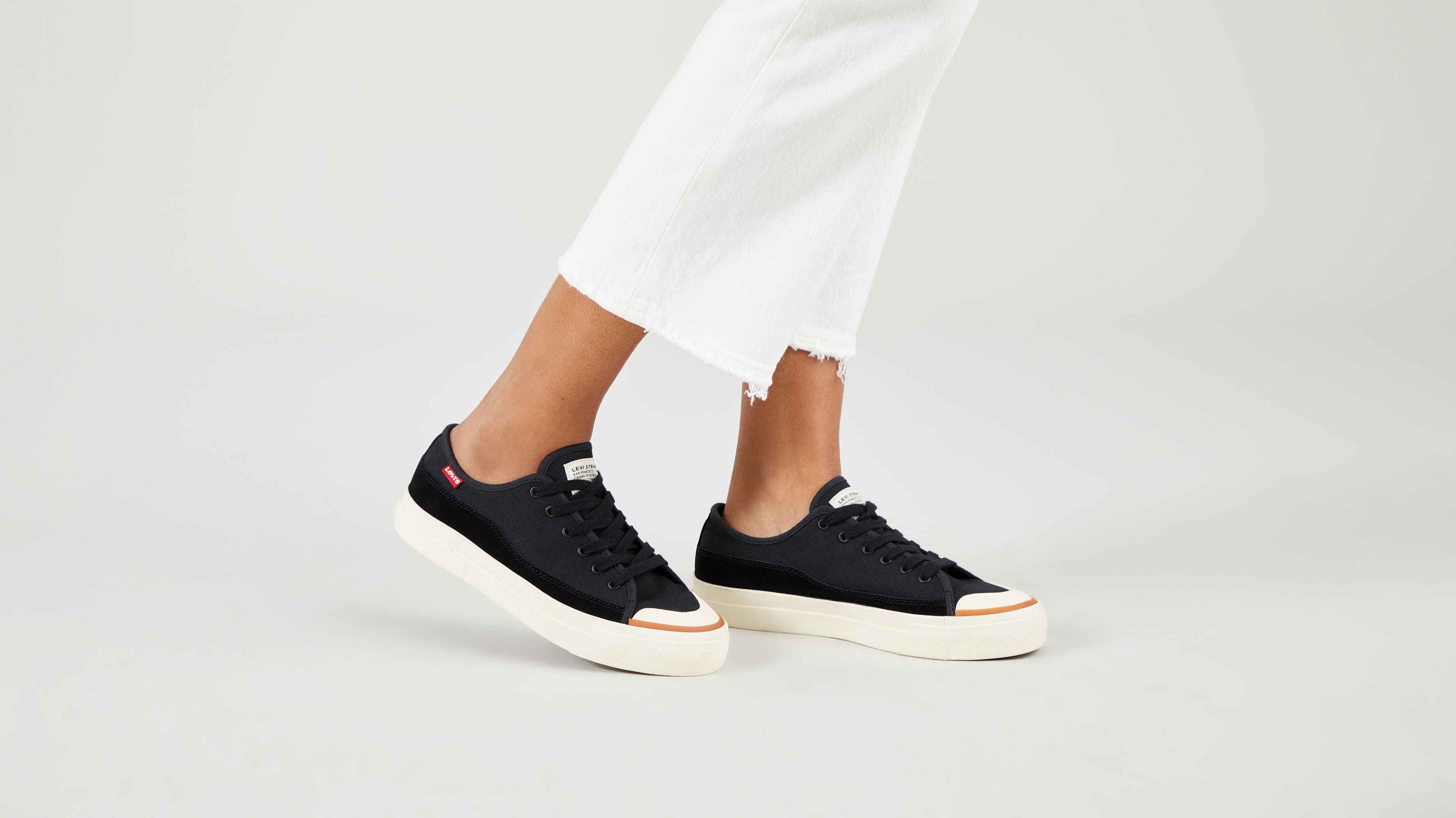 Square Low Sneakers