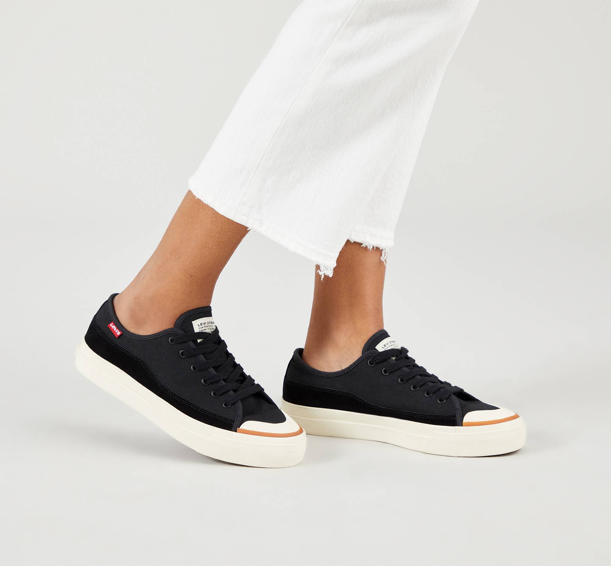 Square Low Sneakers 5