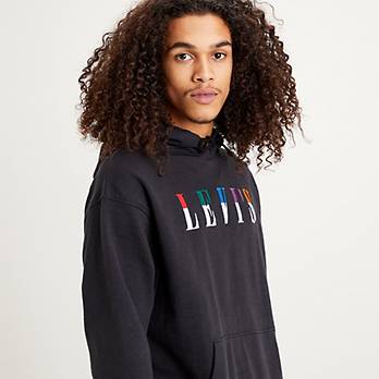 Relaxed Graphic Pullover 3