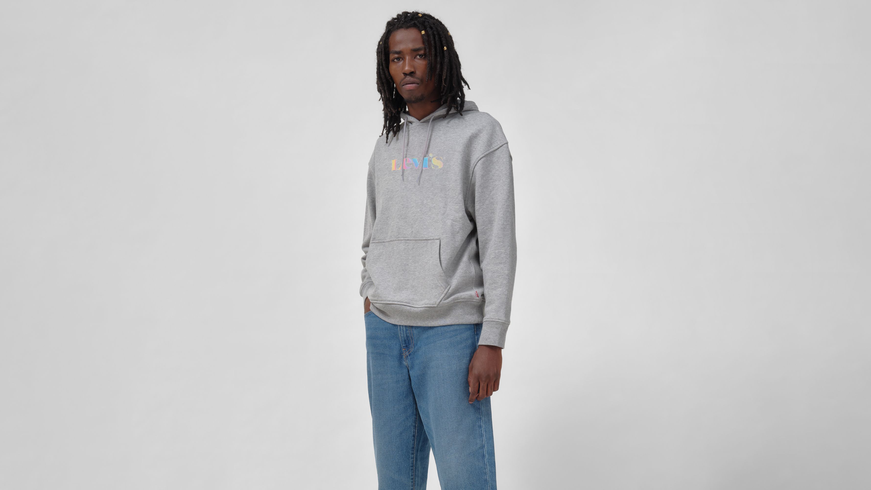 levi's relaxed graphic hoodie