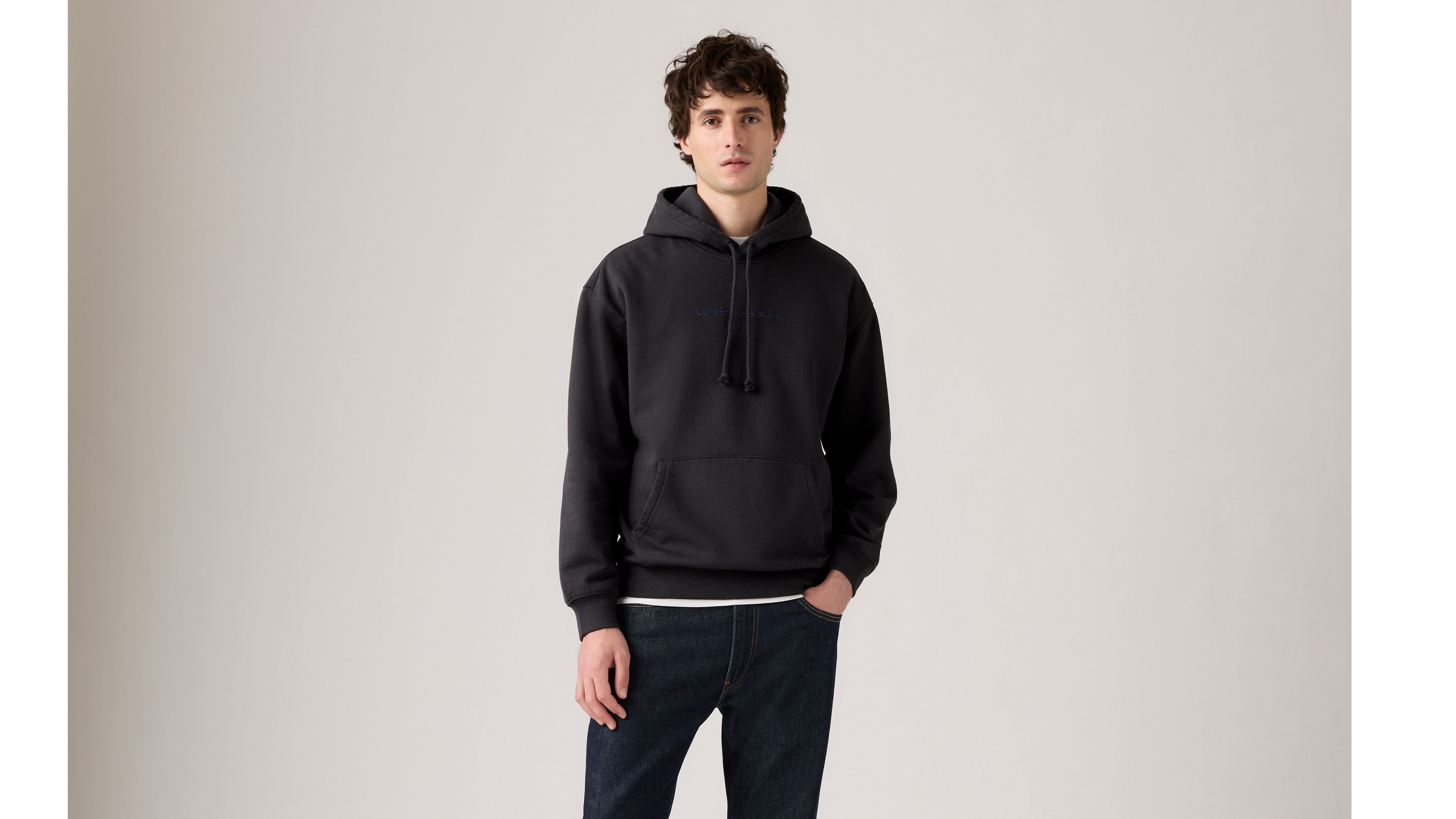 Relaxed Graphic Hoodie 6