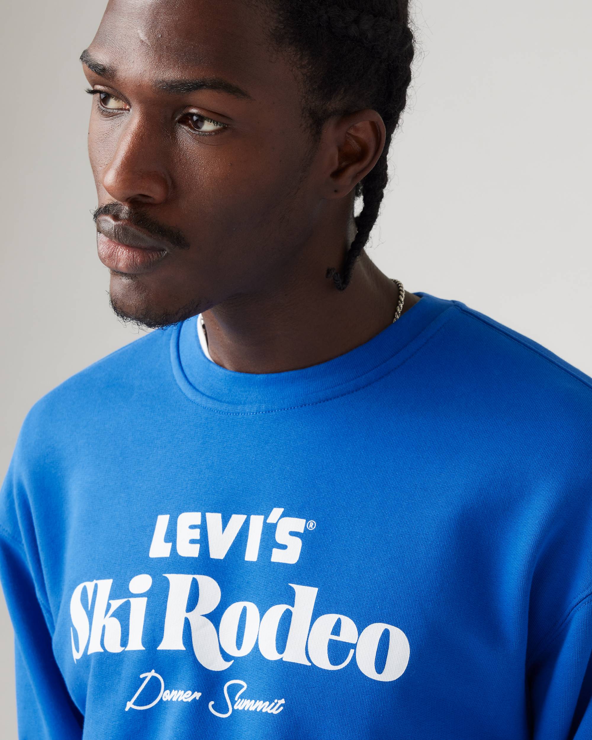 Relaxed Graphic Crewneck Sweatshirt - Blue | Levi's® US Relaxed Graphic Crewneck Sweatshirt - Blue | Levi's® US