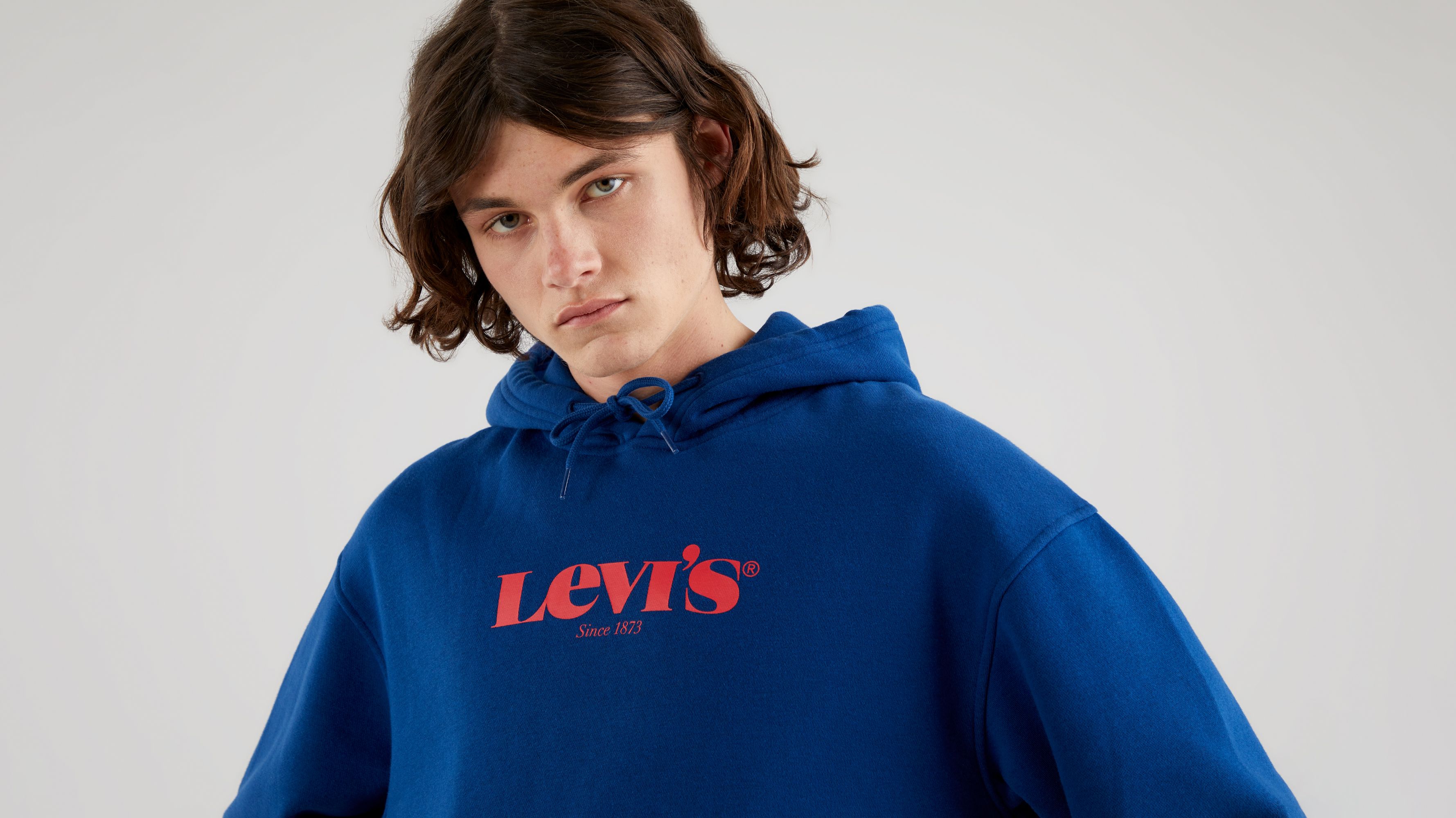 Luźna bluza z kapturem z grafiką 3