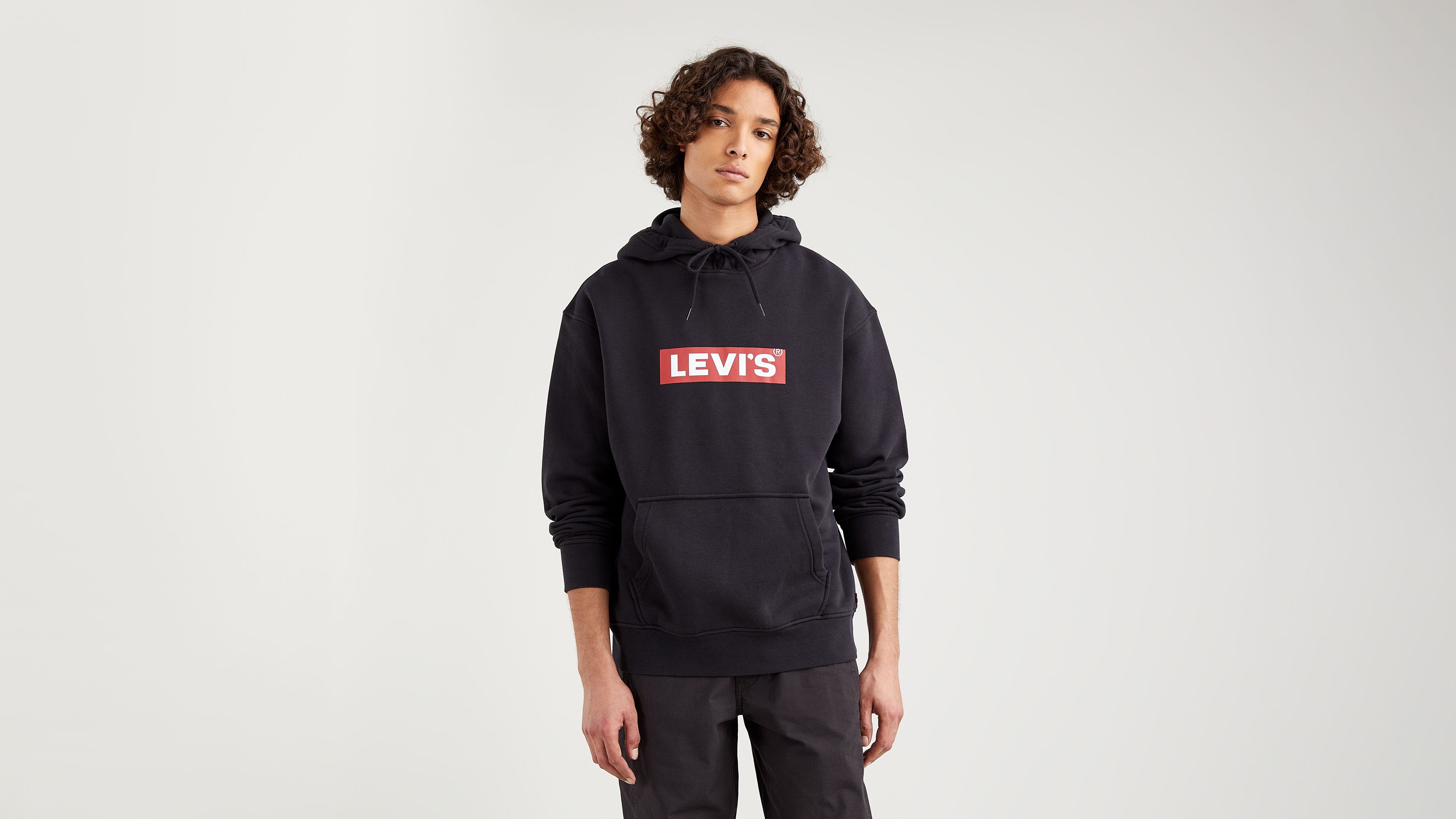 Black levis hoodie discount mens