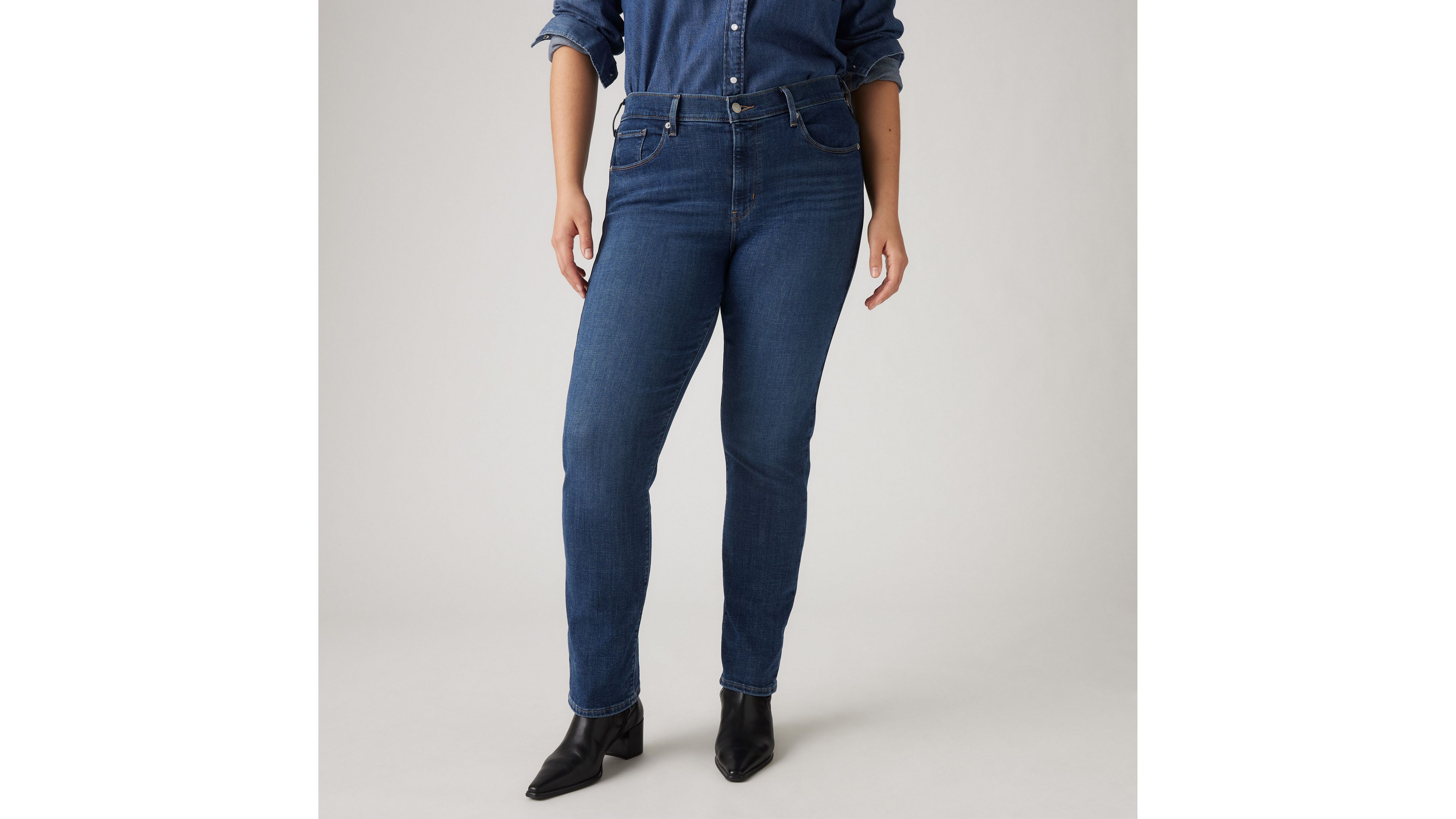 Classic Straight Fit Women's Jeans