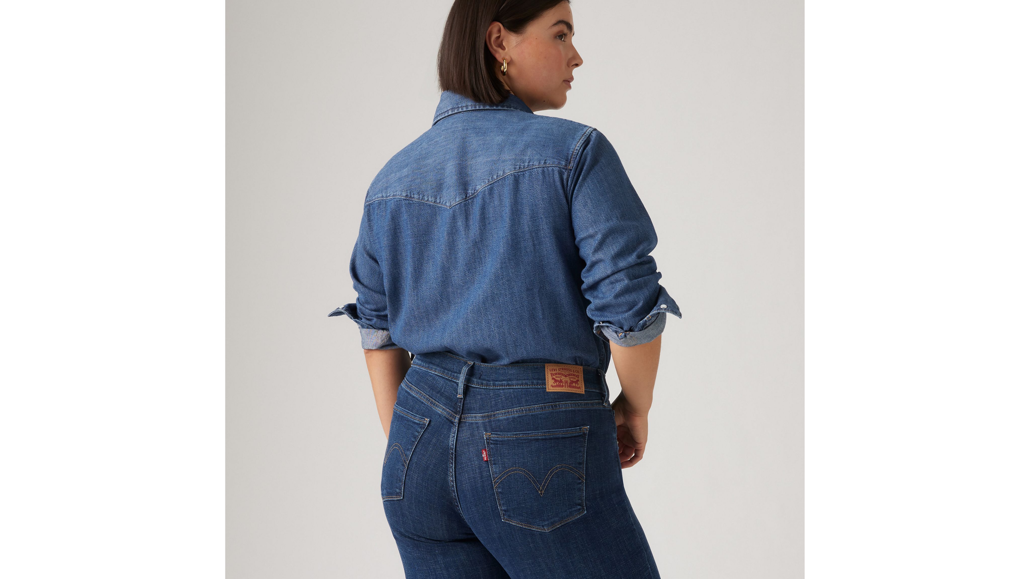 Classic Straight Fit Women's Jeans