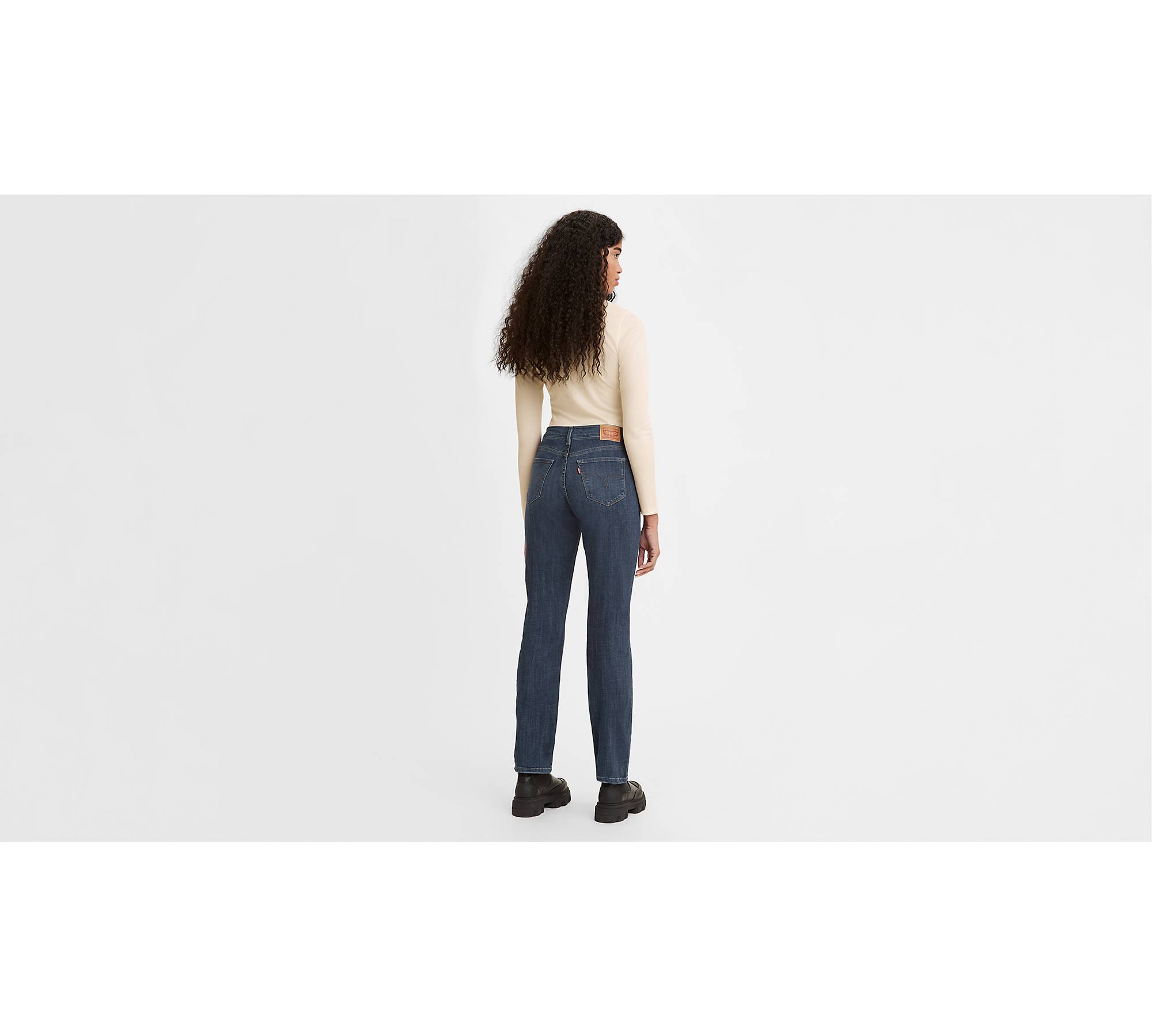 Classic Straight Fit Women's Jeans - Medium Wash