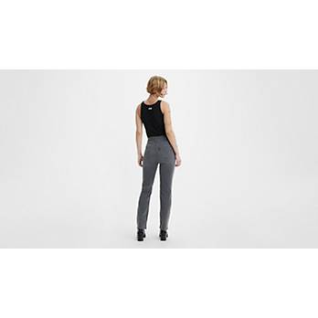 Classic Straight Women's Jeans 3