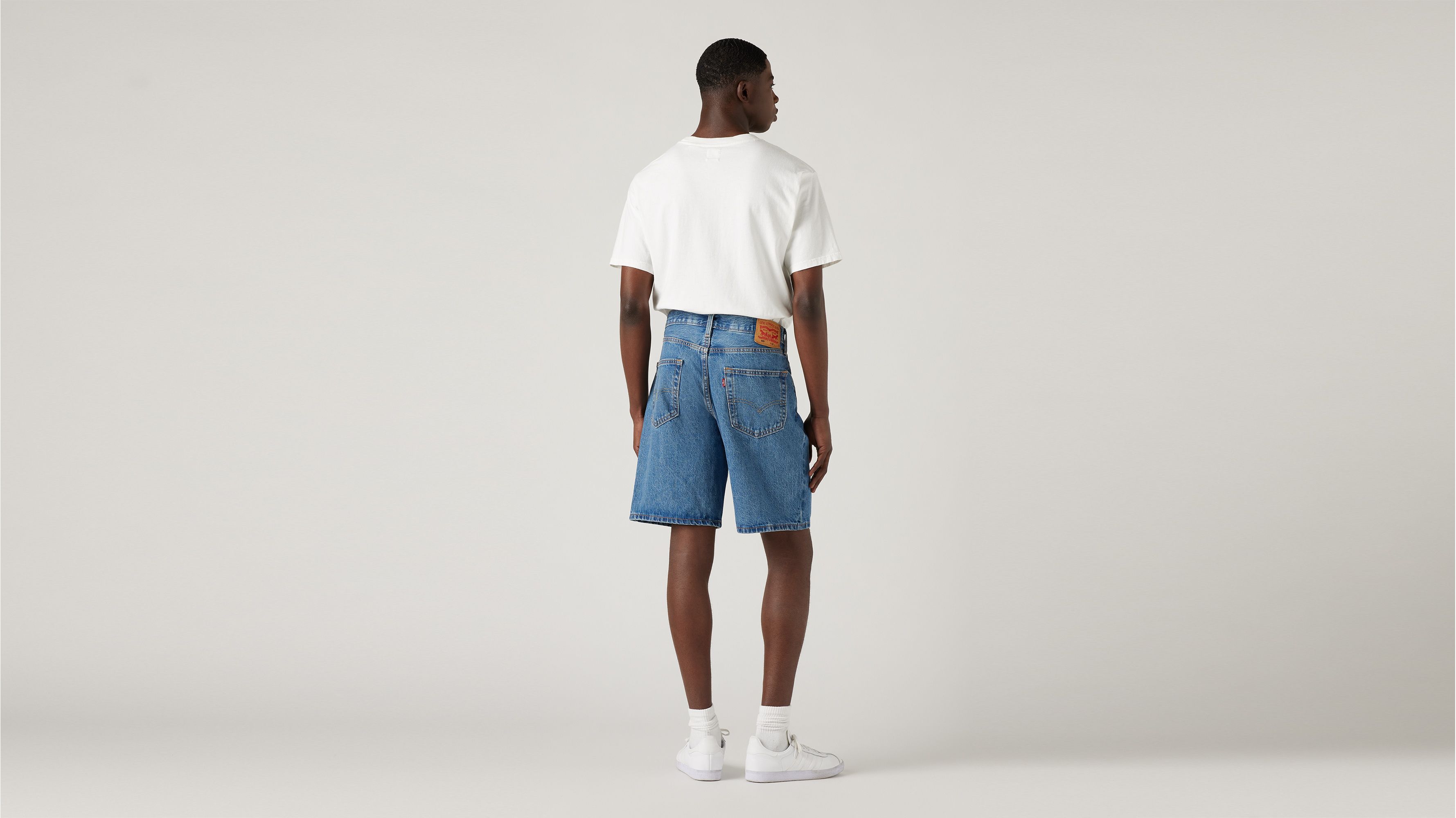 469 Loose 12 Men's Shorts - Medium Wash | Levi's® US