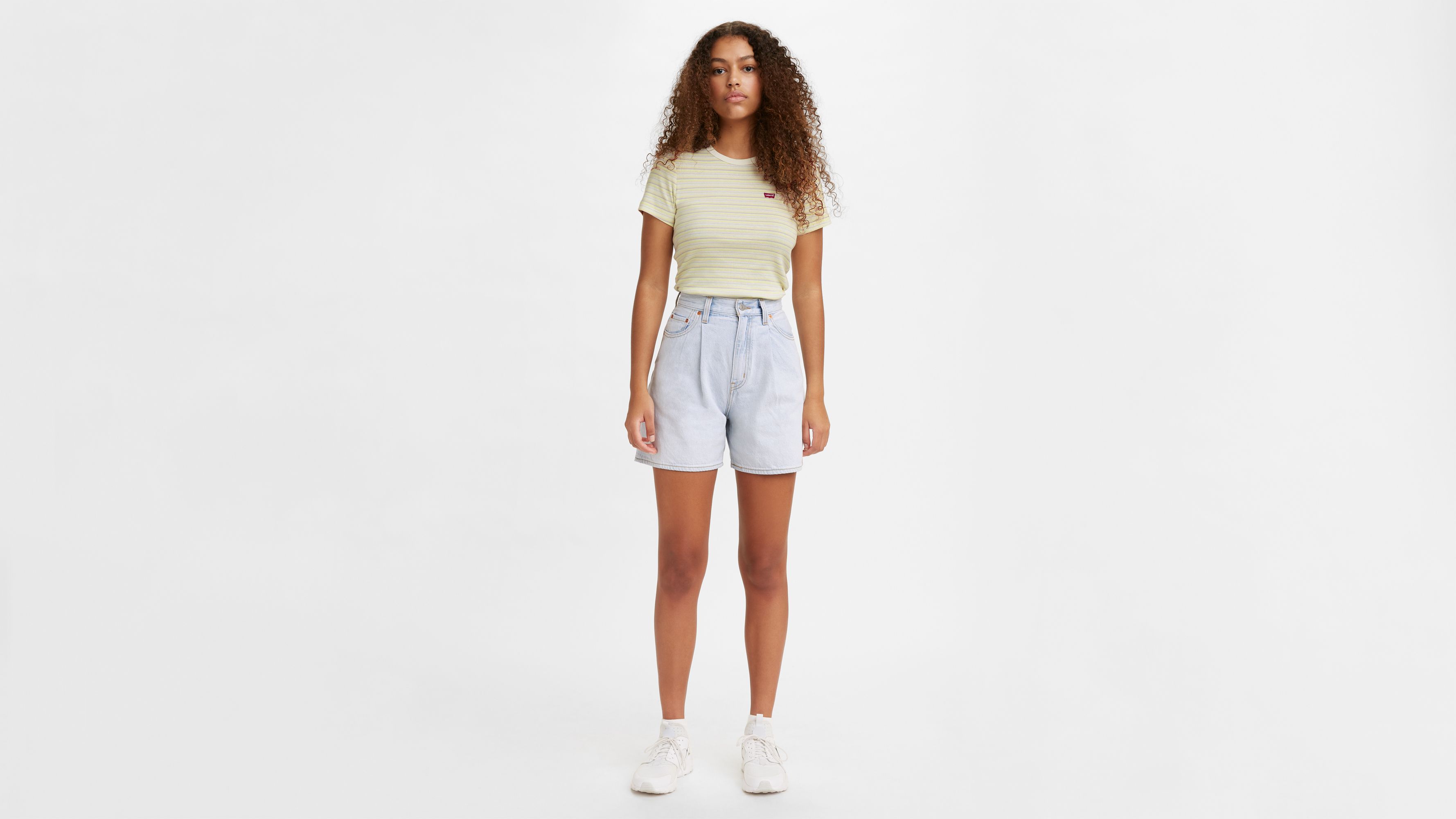 Pleated Ribcage Women's Shorts - Light Wash