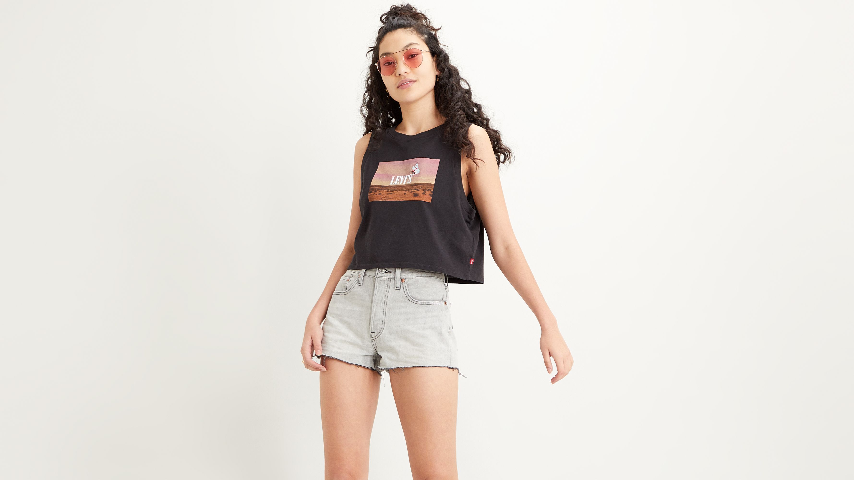 levi's graphic crop tank