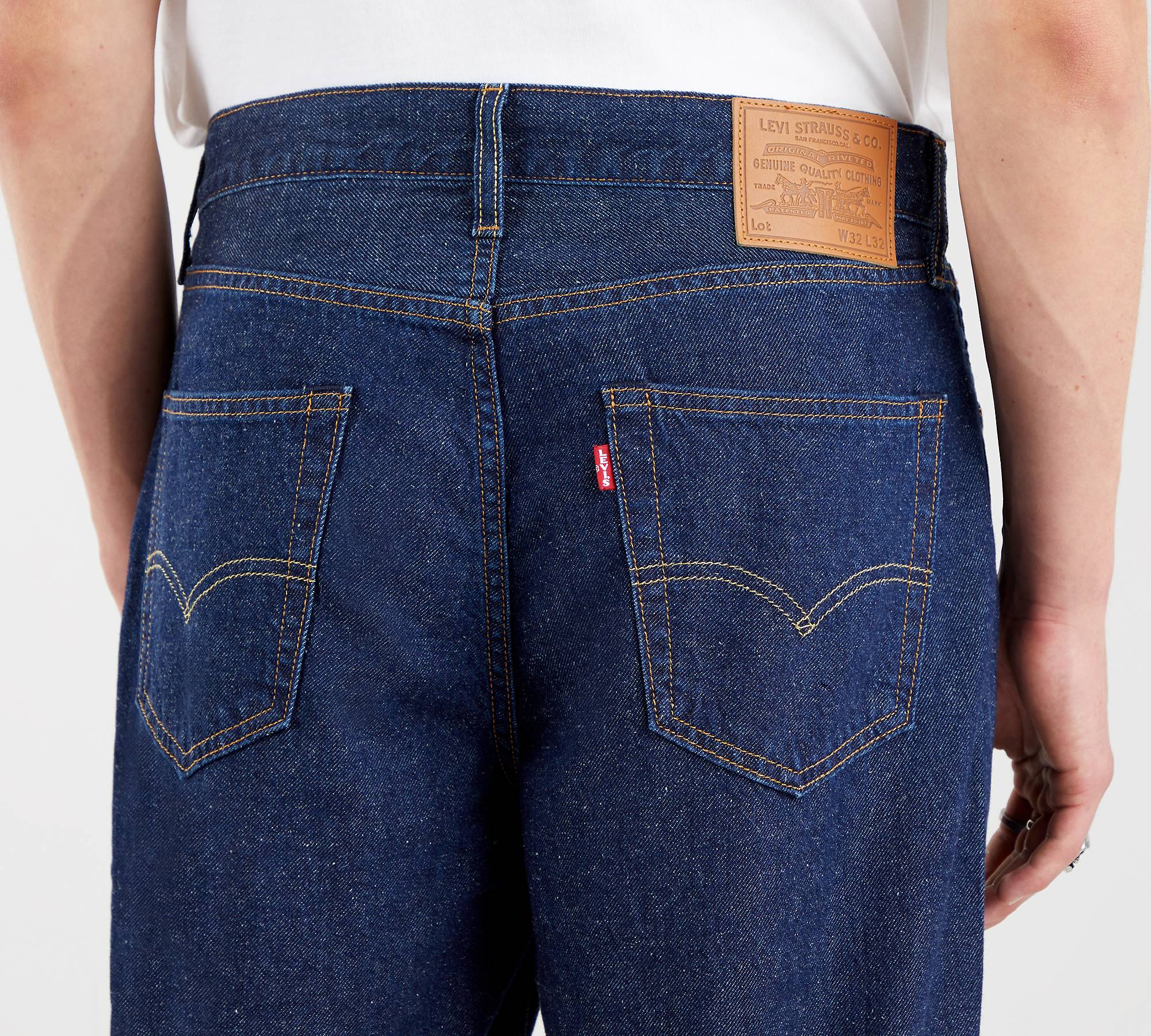 Stay Loose Pleated Crop Jeans - Blue | Levi's® NO