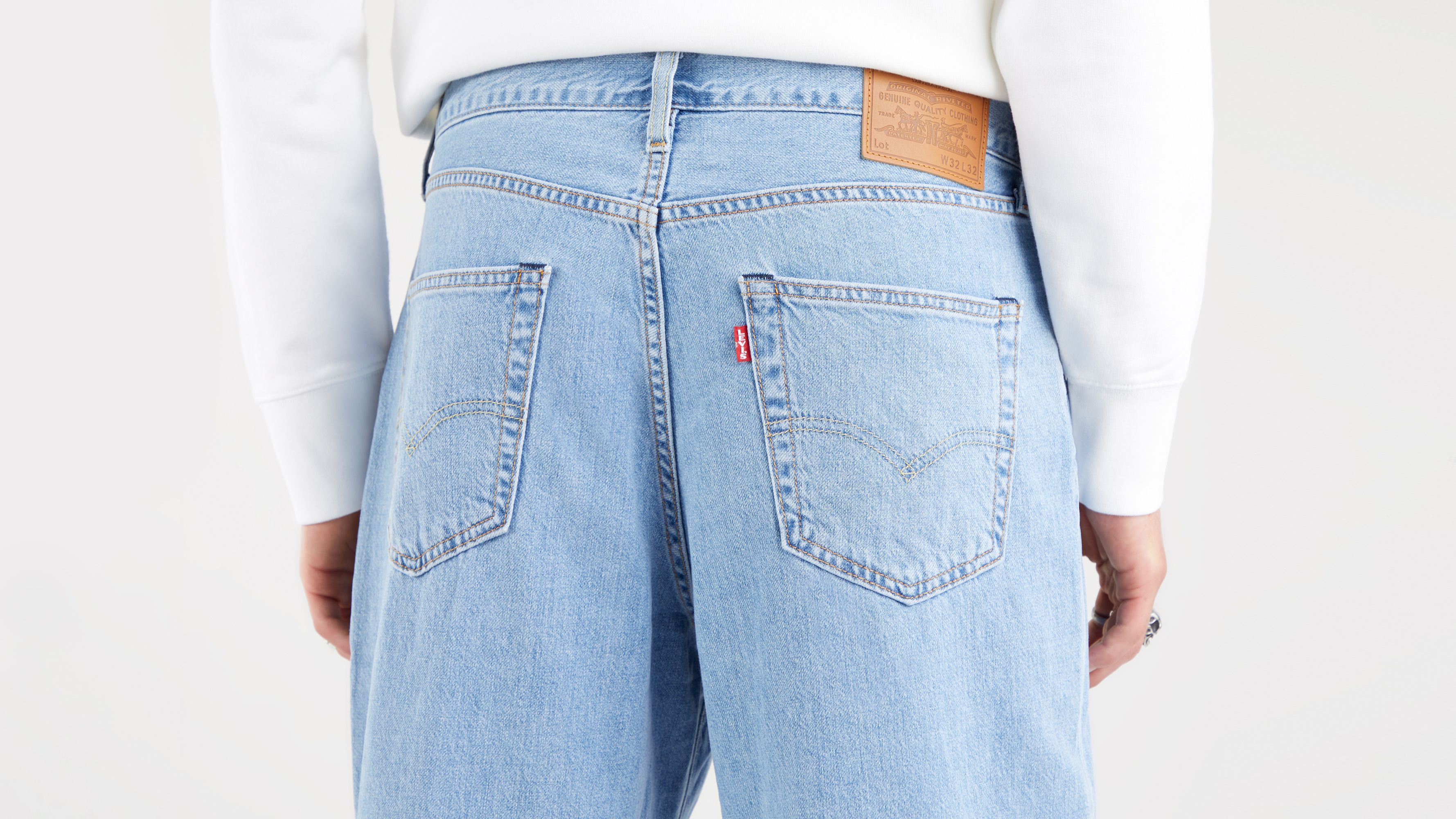 Stay Loose Pleated Crop Jeans 4