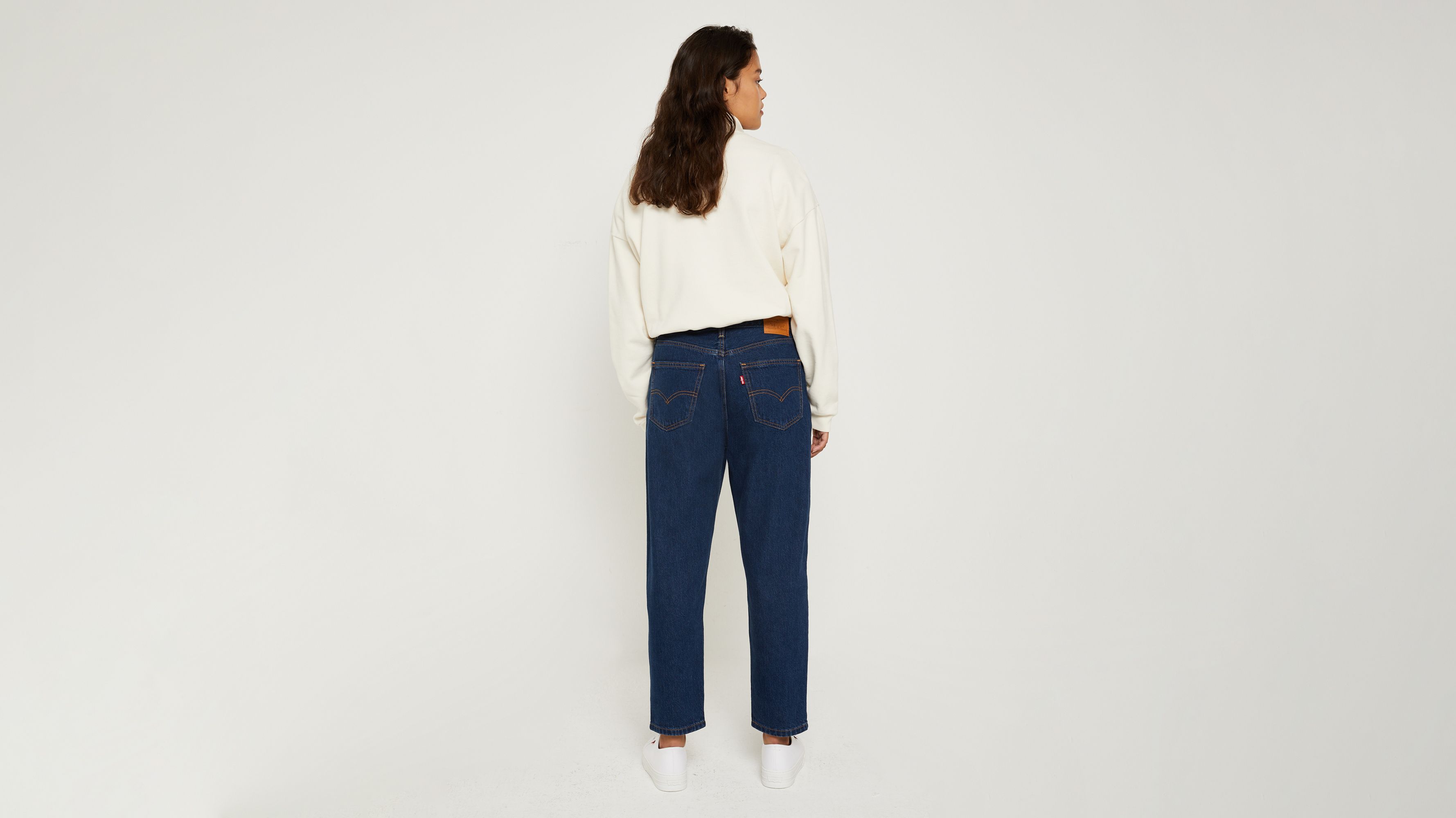 levis loose taper crop
